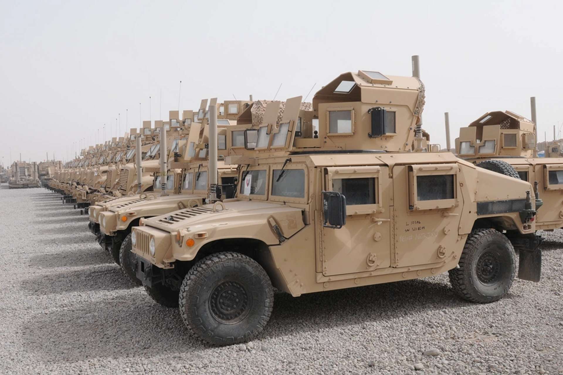 Российские десантники уничтожили американский Hummer в зоне СВО