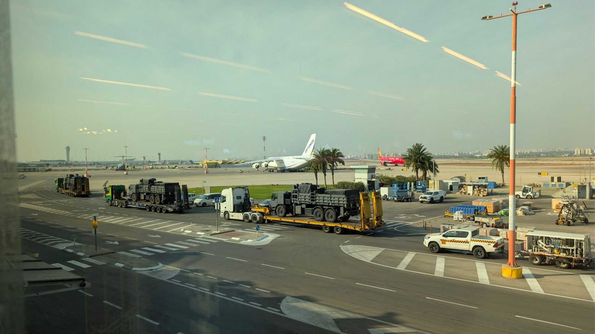 A Ukrainian An-124 was recorded loading Spyder air defense launchers in Tel Aviv, then tracked to Tbilisi, according to publicly available flight data and imagery, and neither Israel nor Georgia has confirmed the transfer. (Picture source: X/Arab-Military)