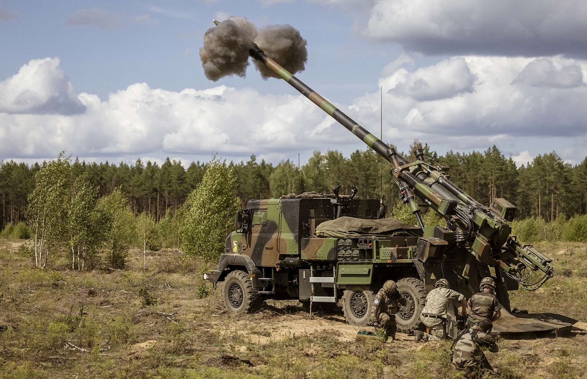 Lithuania to Become Second Largest CAESAR Mk II Howitzer User With New €250 Million Contract
