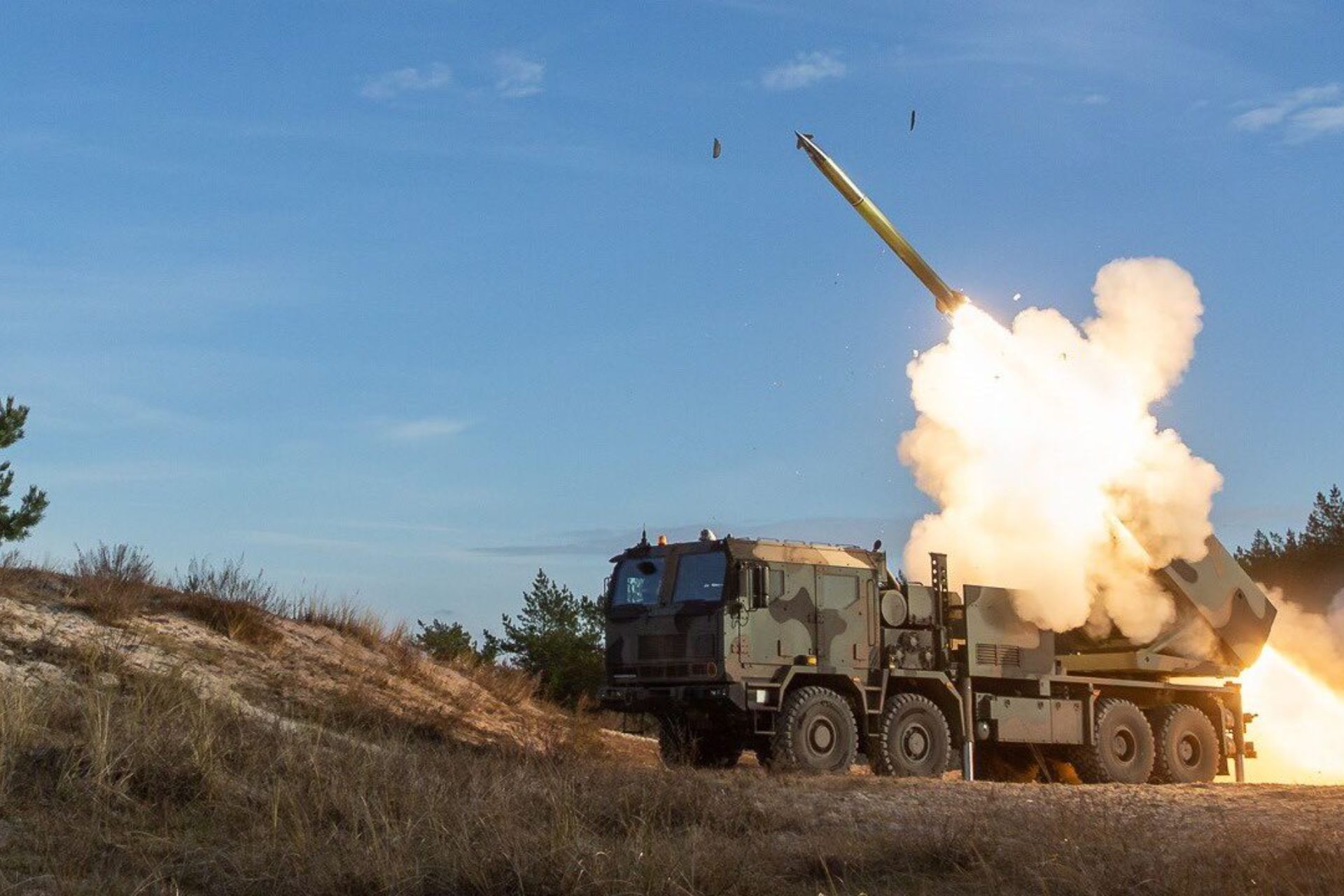 South Korea signs $4B Chunmoo rocket production deal with Poland for Homar-K multiple launch rock...