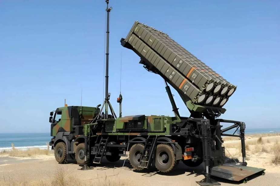 The SAMP/T (Sol-Air Moyenne Portée/Terrestre) is a Franco-Italian air defense system developed by Eurosam. It uses the Aster 30 missile and a 360-degree radar to intercept aircraft, cruise missiles, and short-range ballistic threats.