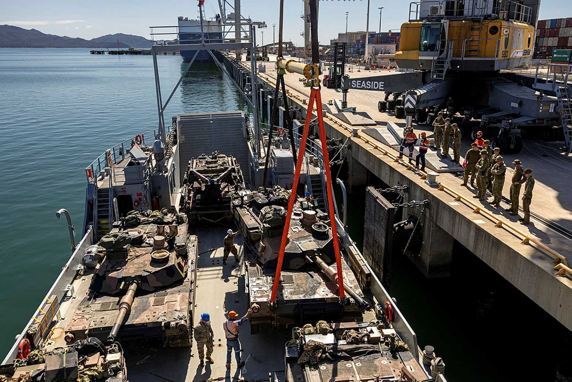 Exclusive: U.S and Australia demonstrate joint amphibious operation ...
