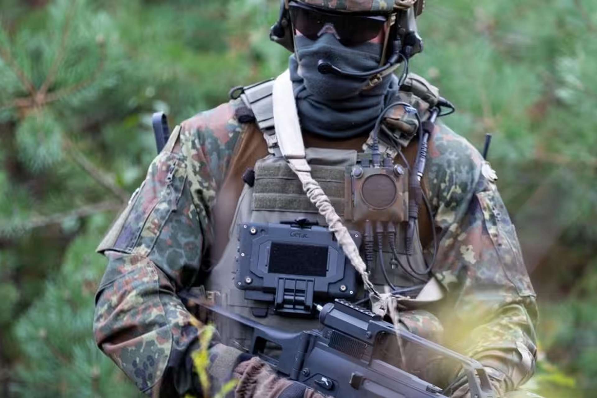 Germany Expands IdZ-ES Soldier System Program to Digitize 12,000 NATO Infantry Troops
