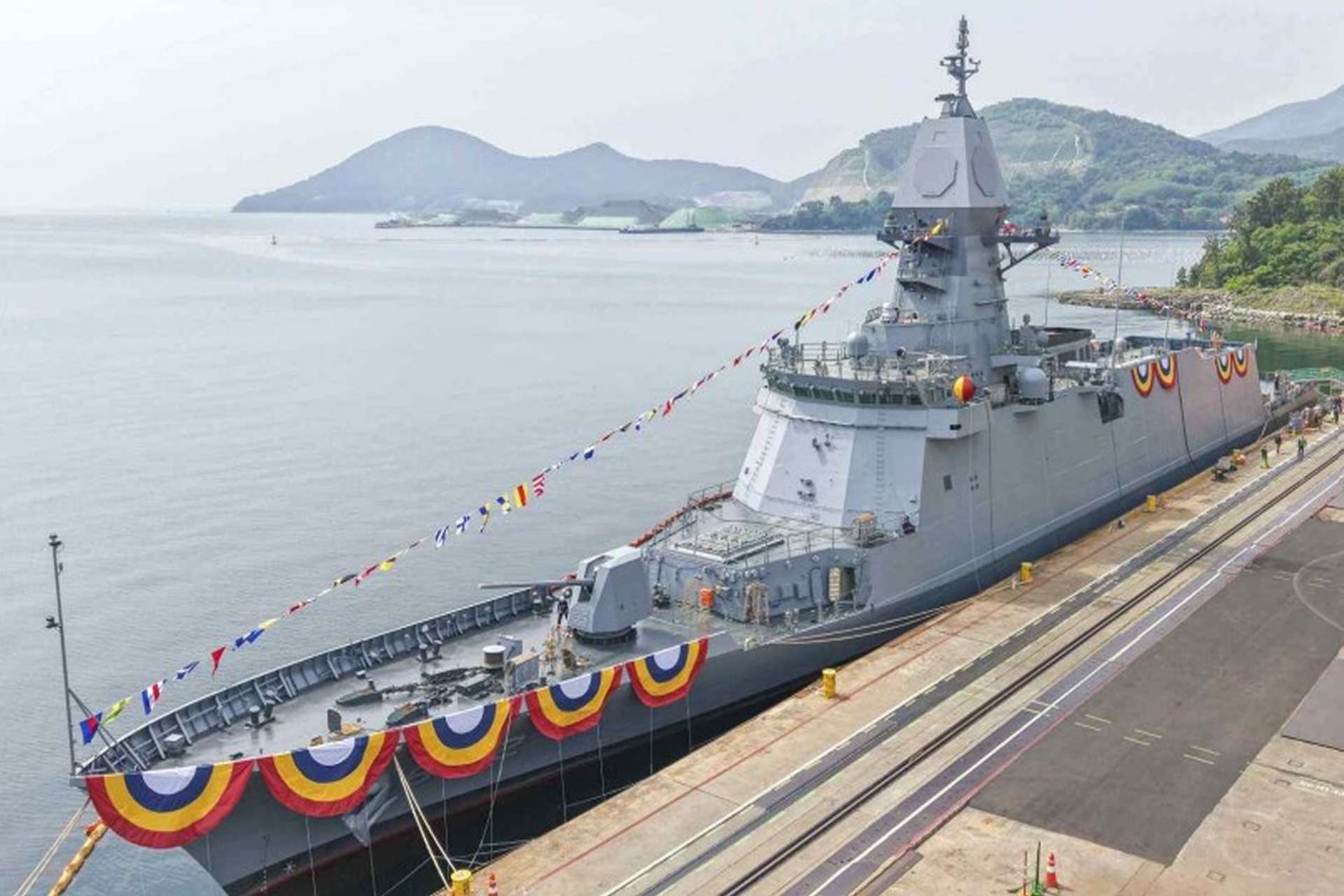 South Korea Launches ROKS Jeju Frigate With Advanced Air Defense and Strike Capabilities