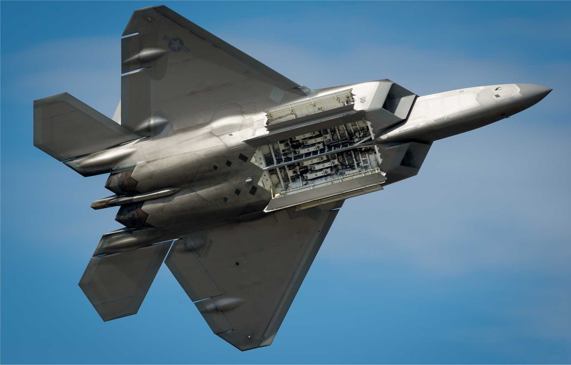 U.S. Accelerates AIM-260 JATM Production with $2.9B to Field Next-Gen Air Superiority Missile