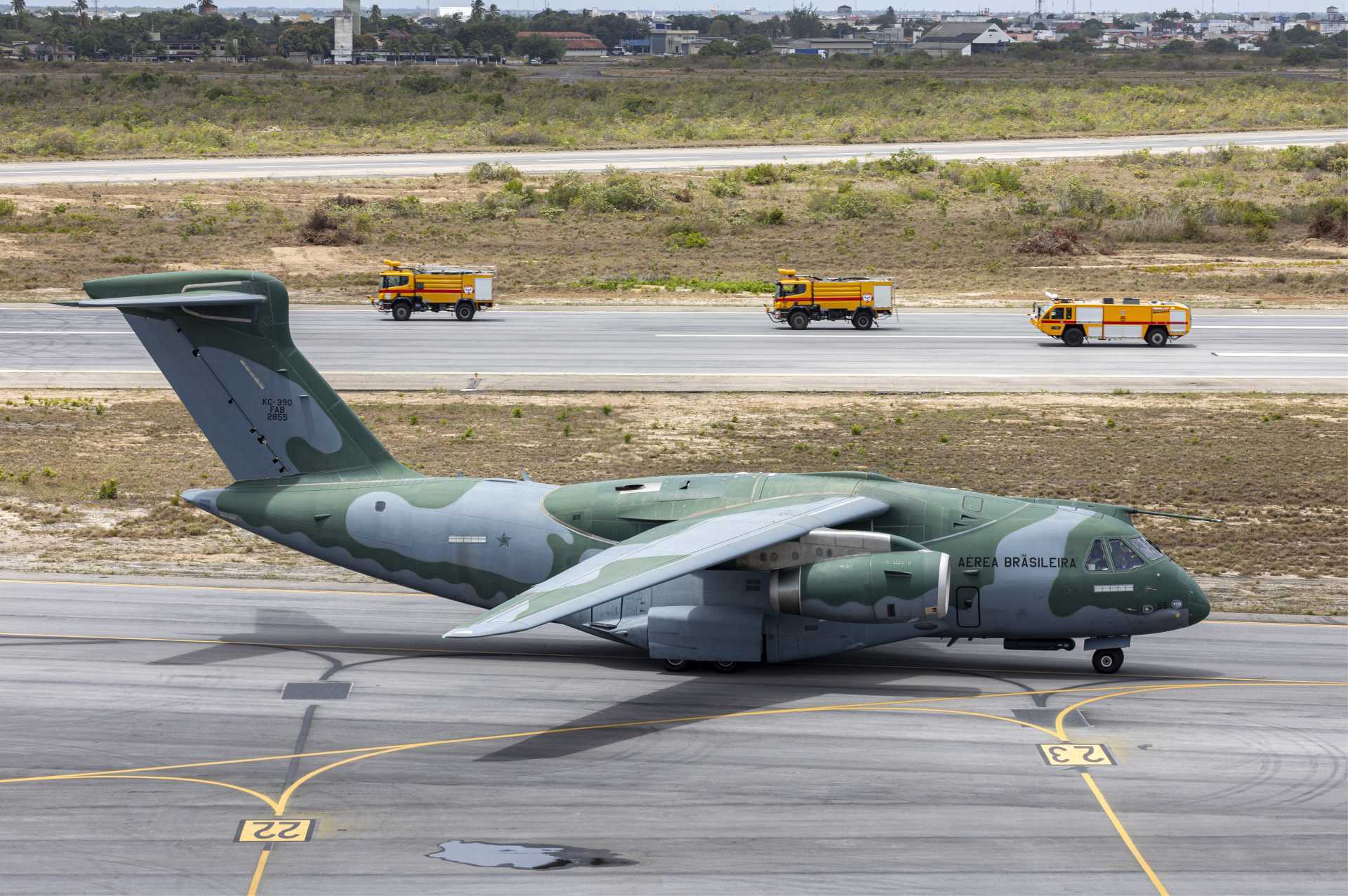 UAE orders 20 C-390 Millennium military transport aircraft from Brazil in Middle East first