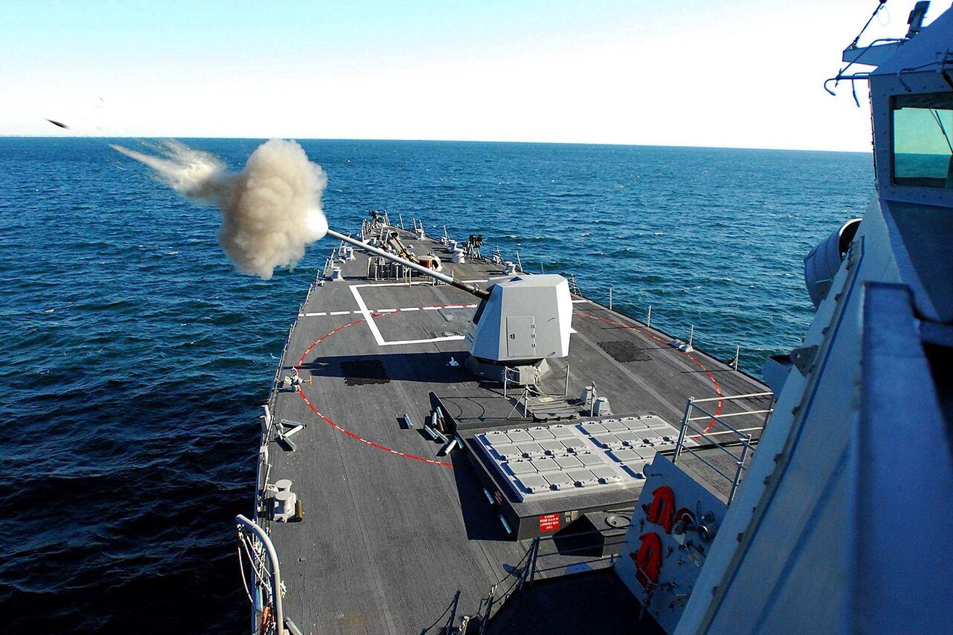 Diehl Defence and BAE Systems are working to integrate Vulcano 127 mm guided ammunition with the Mk 45 Mod 4 naval gun and assess IRIS-T missile integration with shipboard launchers, aiming to expand naval strike range and air-defence options (Picture source: U.S. DoW).