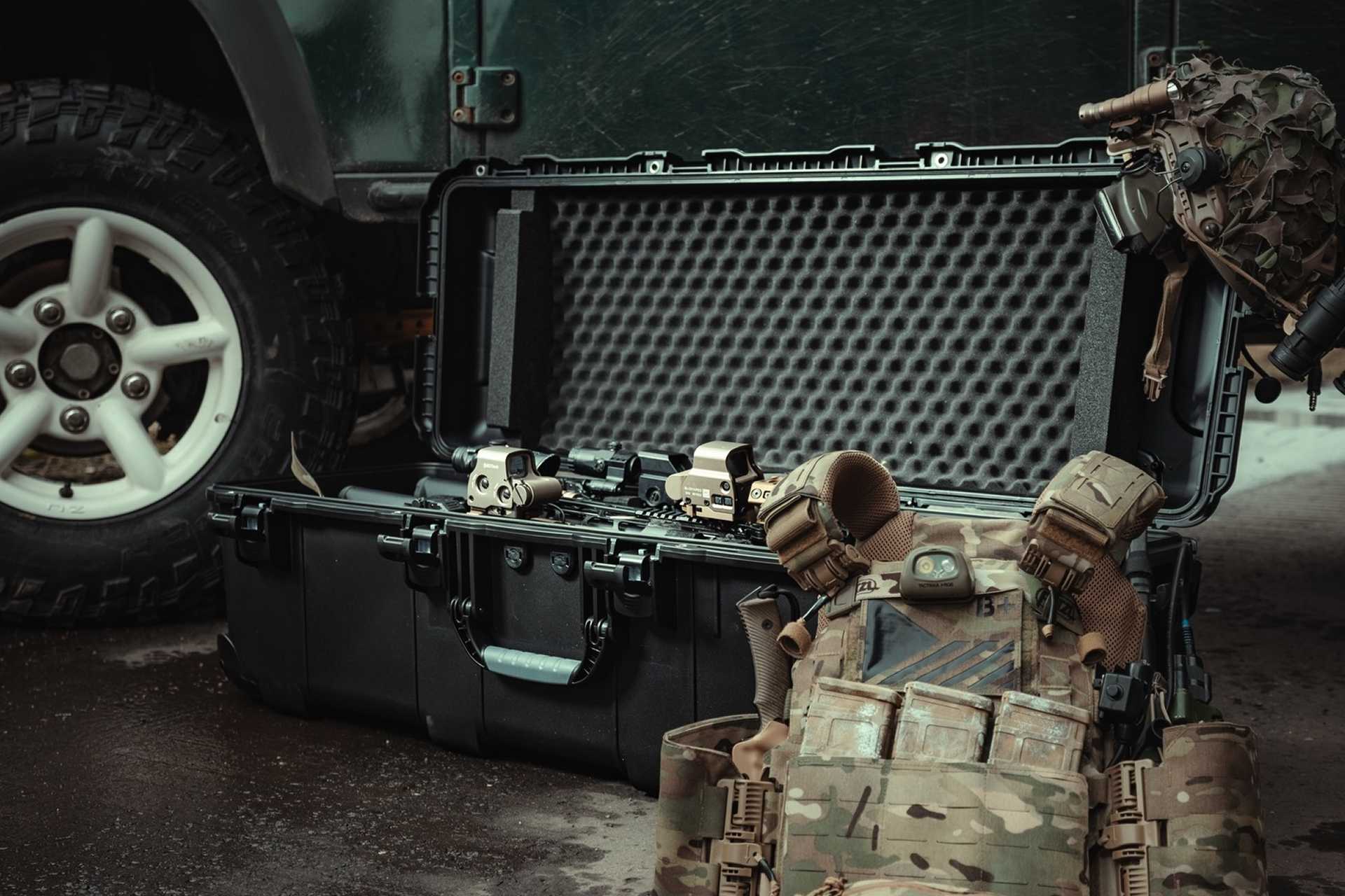 A rifle case such as the Nanuk 990 provides 1.118 m of internal length while retaining spaces for the weapon's magazines, secondary handgun, and personal accessories. (Picture source: Instagram/nanukcasecz)