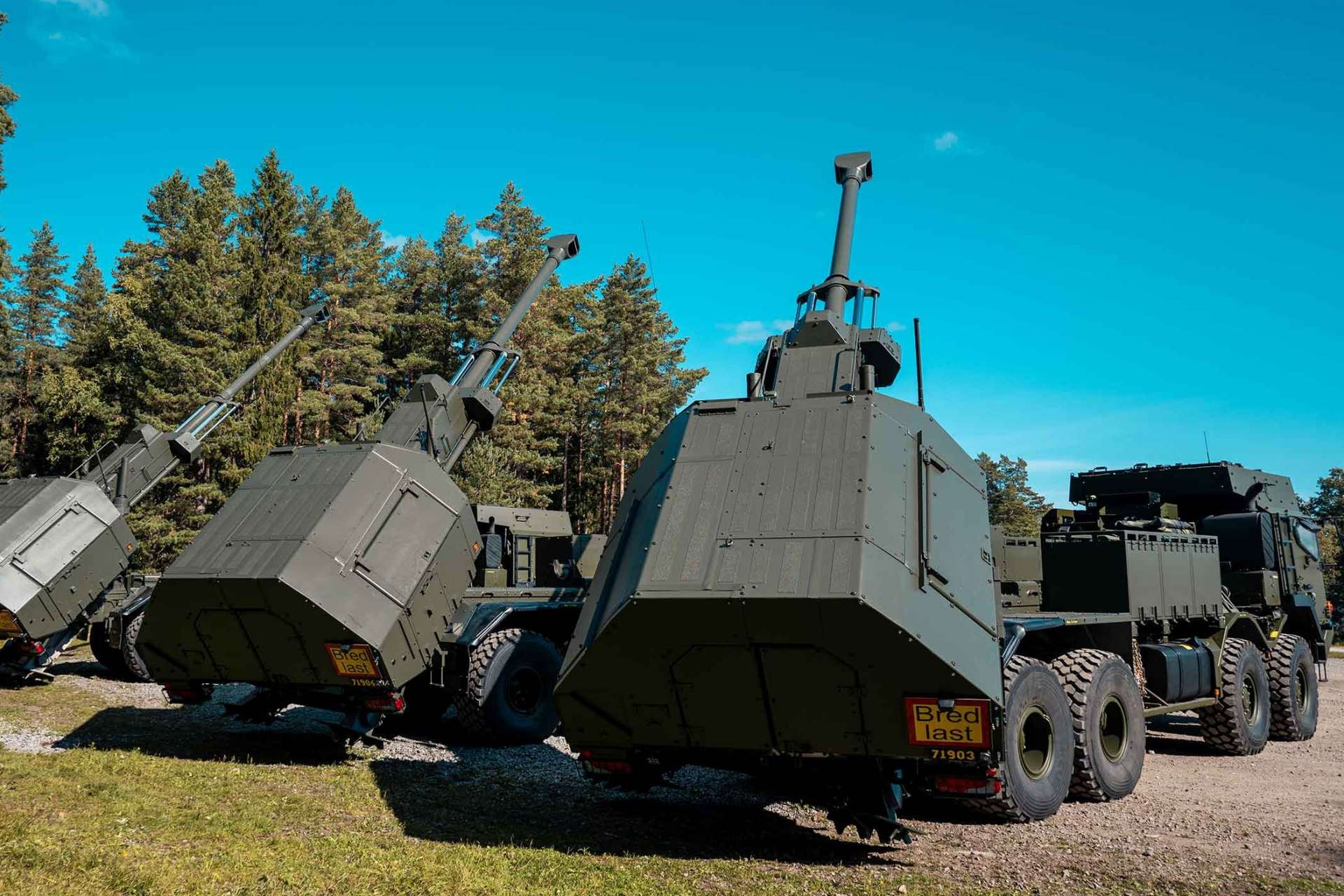 Sweden has begun fielding its first Archer 8x8 self-propelled howitzers, strengthening long-range artillery capacity and reinforcing NATO’s defense posture across the strategically critical Baltic region (Picture Source: Swedish Defence Materiel Administration)
