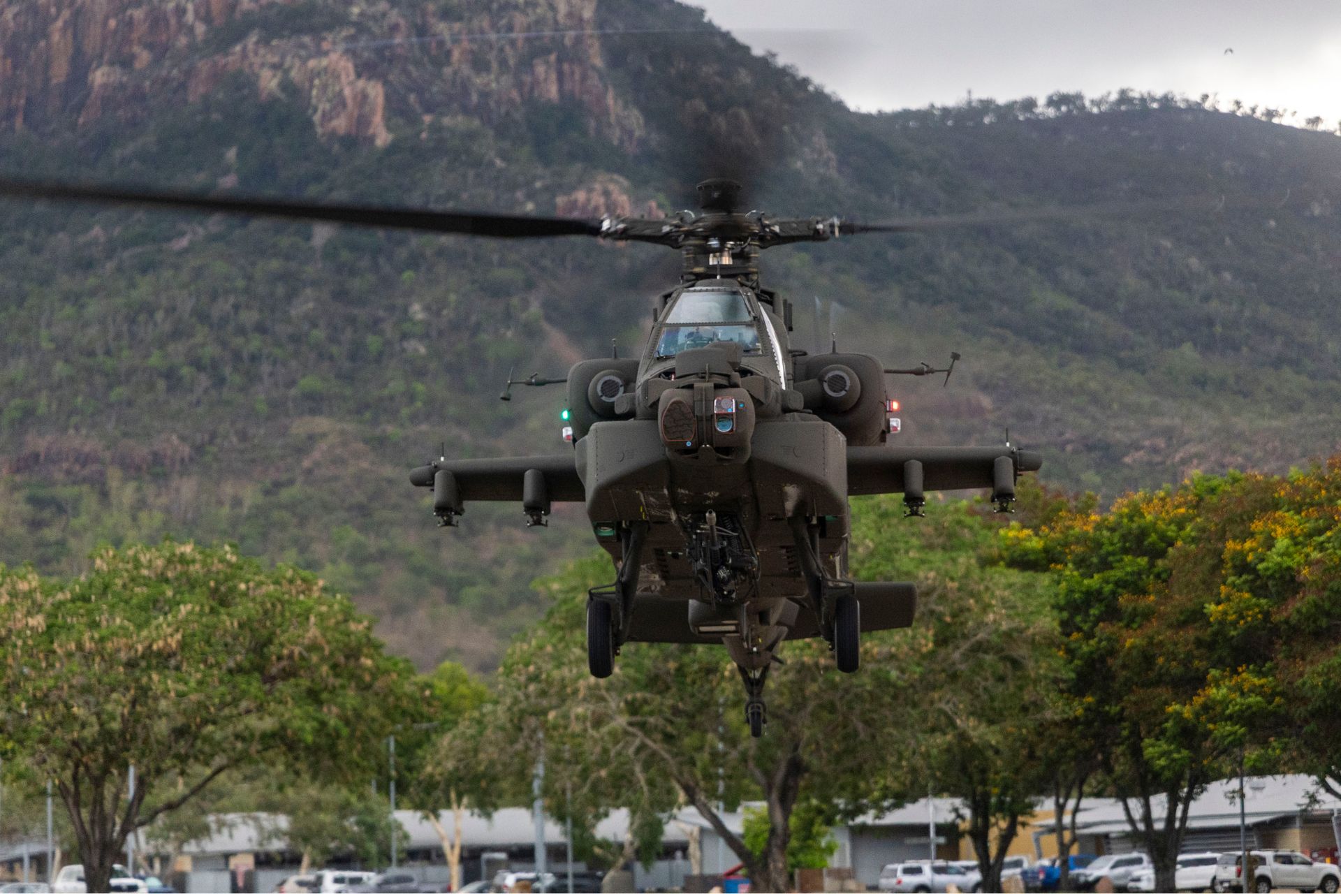 Australia Receives First 2 of 29 U.S. AH-64E Apache Helicopters to Replace Tiger Fleet by 2028