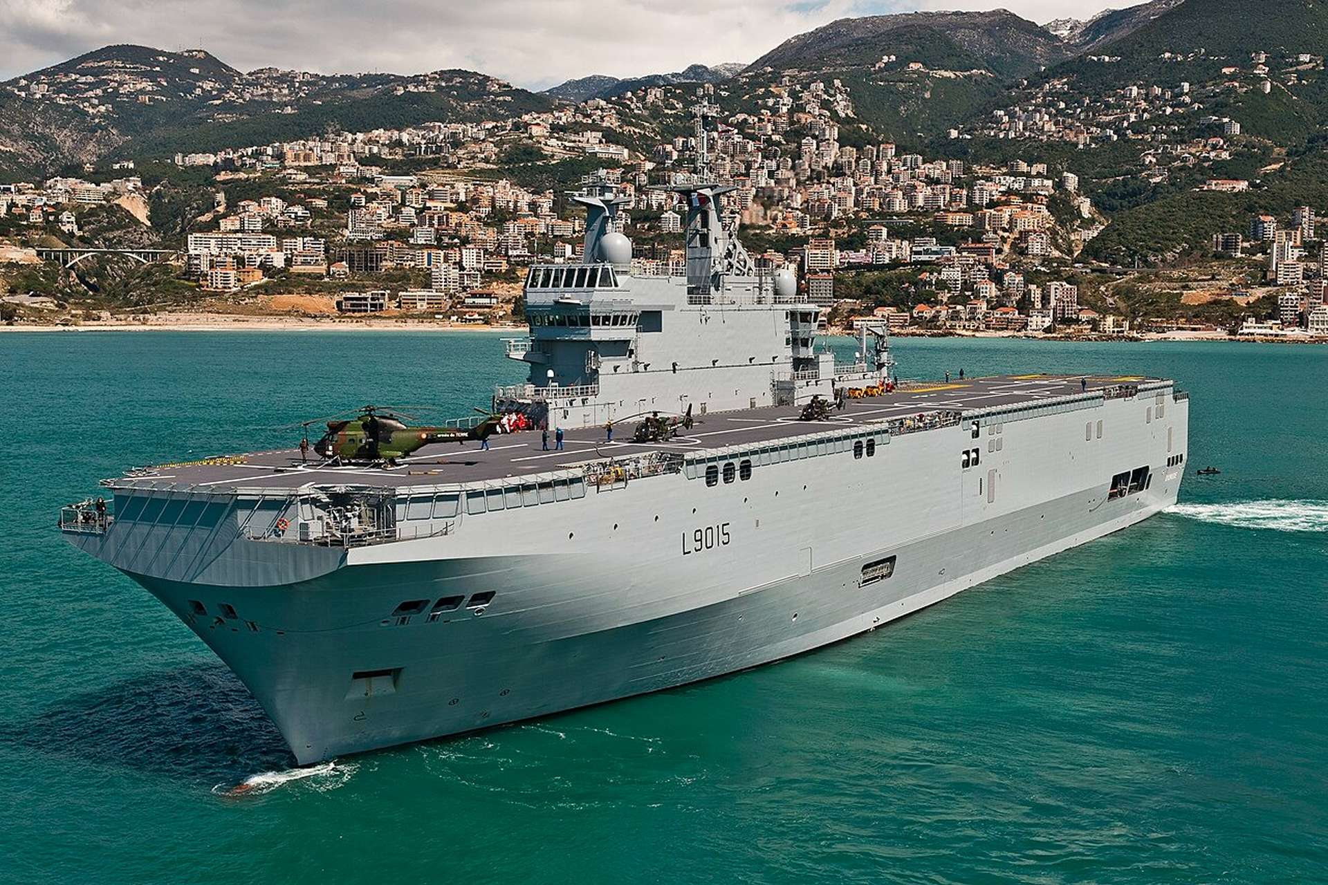 France Deploys Dixmude Amphibious Assault Ship to Indo-Pacific for Power Projection Mission