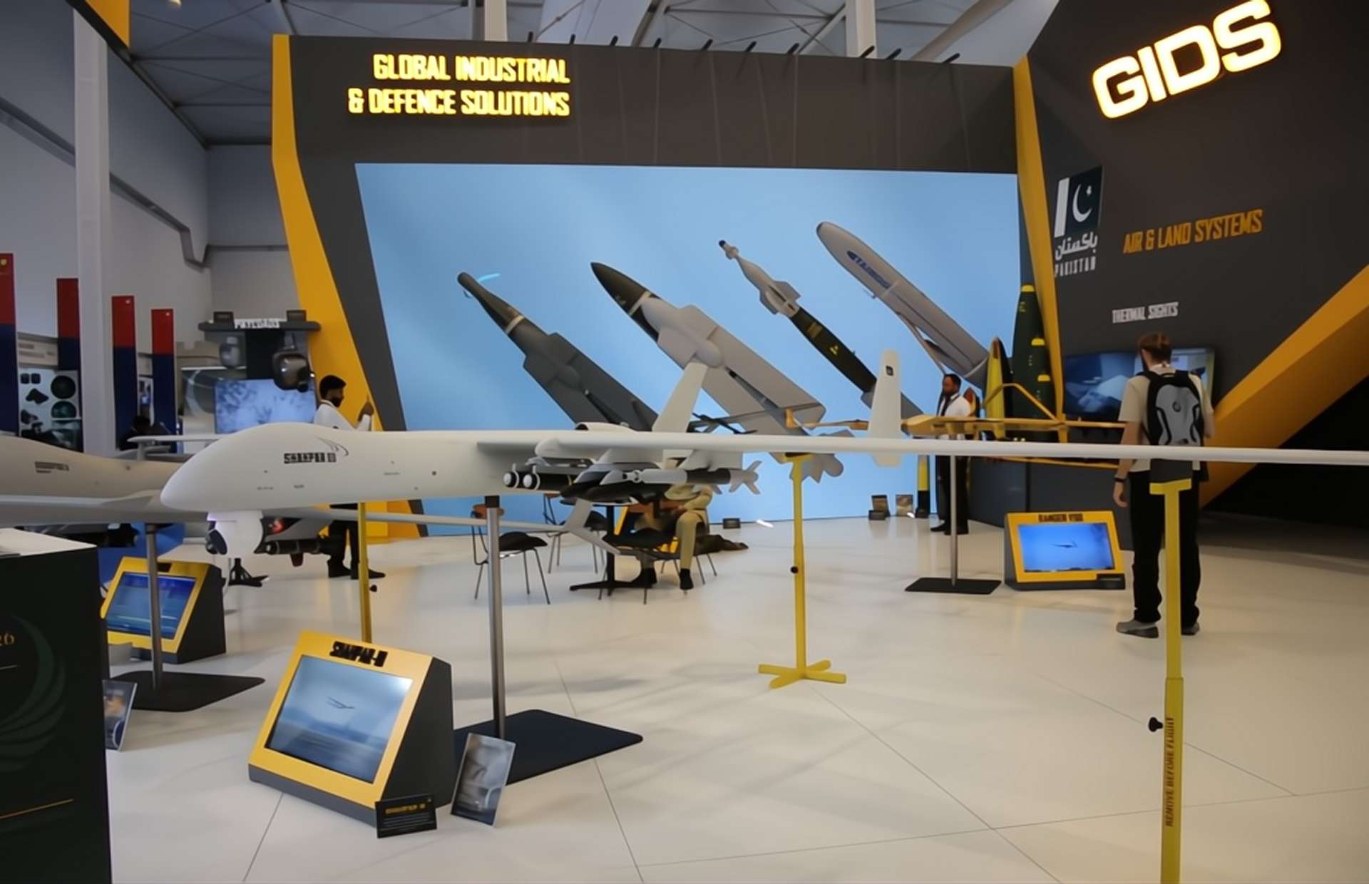 Pakistan Unveils Export-Ready Shahpar III MALE Combat Drone for Strike Missions