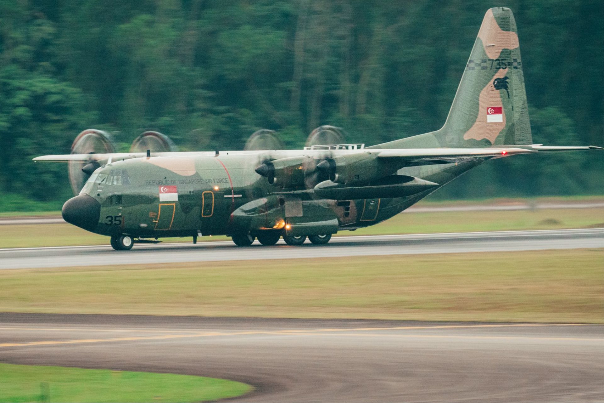 Singapore Air Force Starts Receiving Used C-130H Hercules Tactical Transport Aircraft