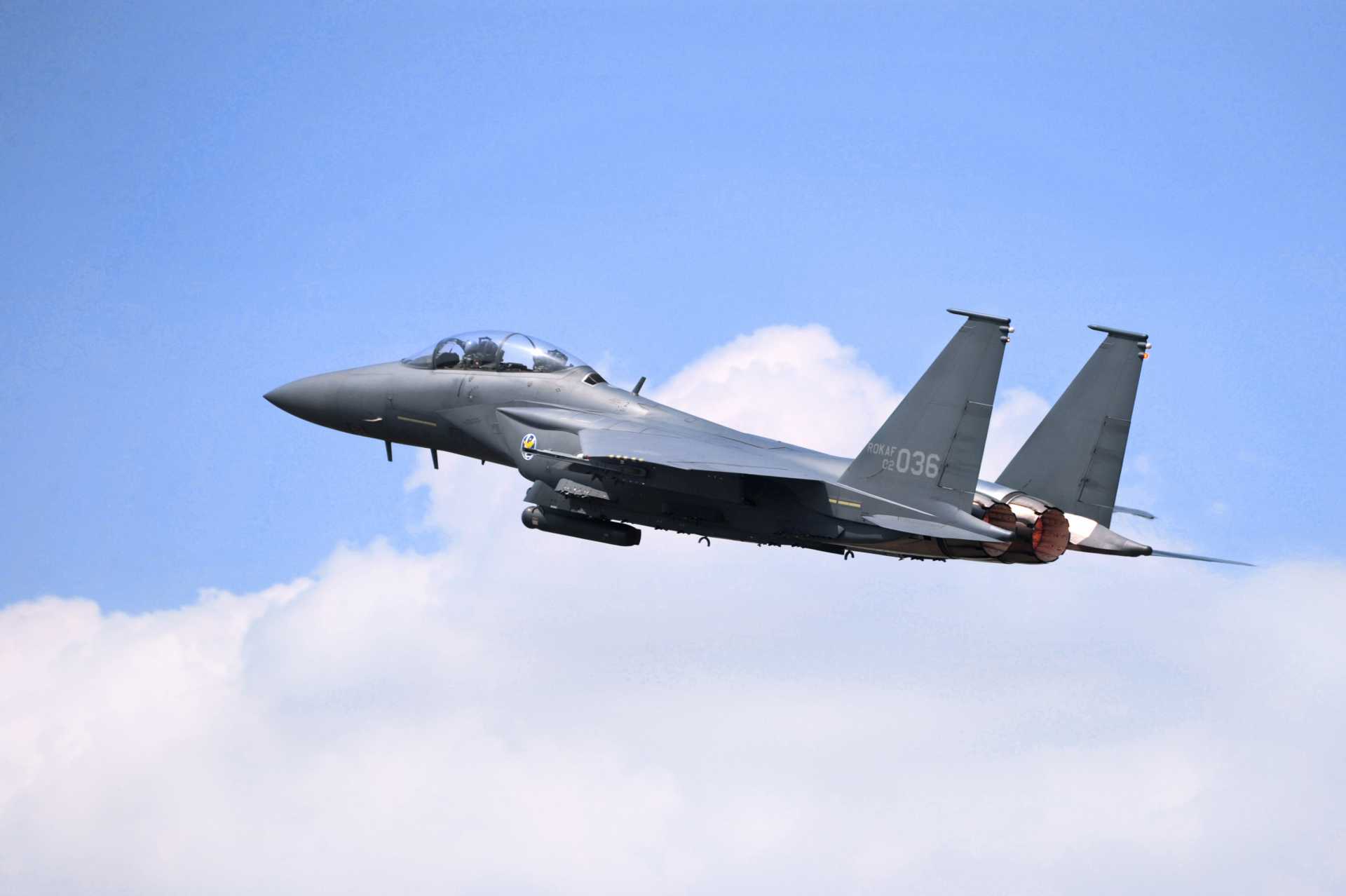 South Korea to modernize F-15K Slam Eagle strike fighters following $2.8B contract with Boeing