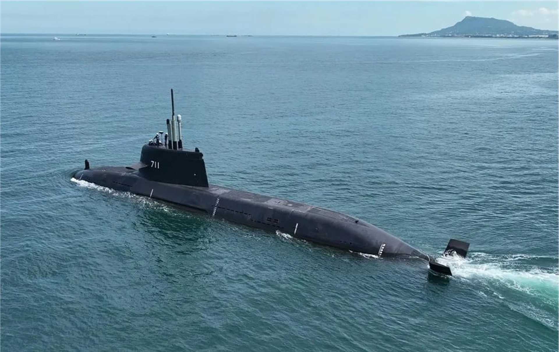 Taiwan’s First Indigenous Hai Kun SS-711 Submarine Completes Sixth Sea Trial