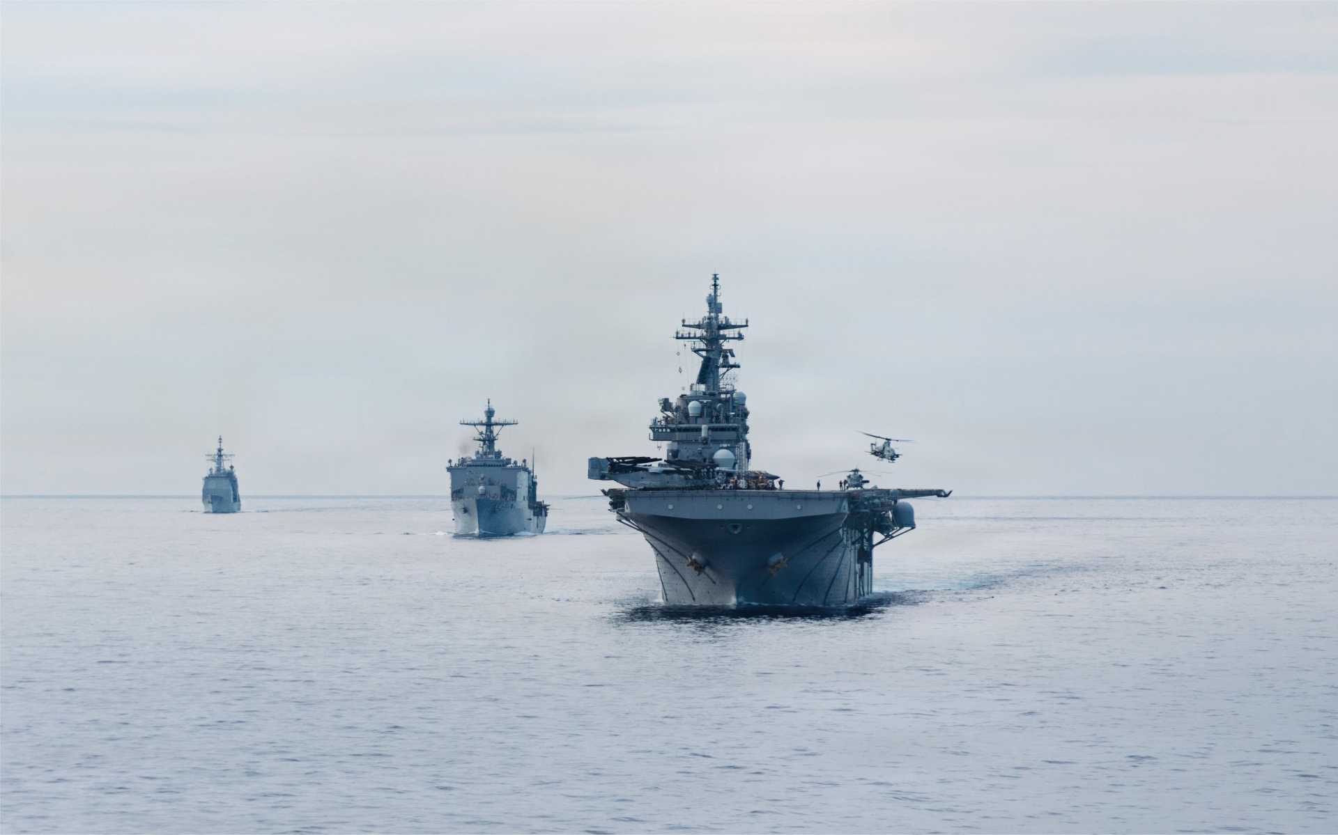 U.S. Navy and Marines Demonstrate Amphibious Warfare Backbone in Pacific Exercise