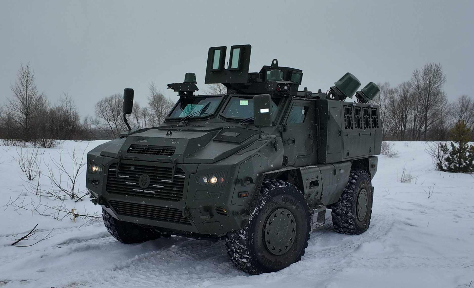 Ukraine starts testing new Mac Owl 4x4 armored personnel carrier under combat conditions