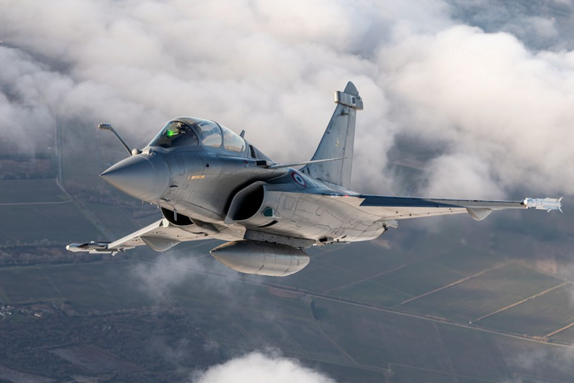 Vietnam Could Become Next Customer for France’s Rafale Fighter
