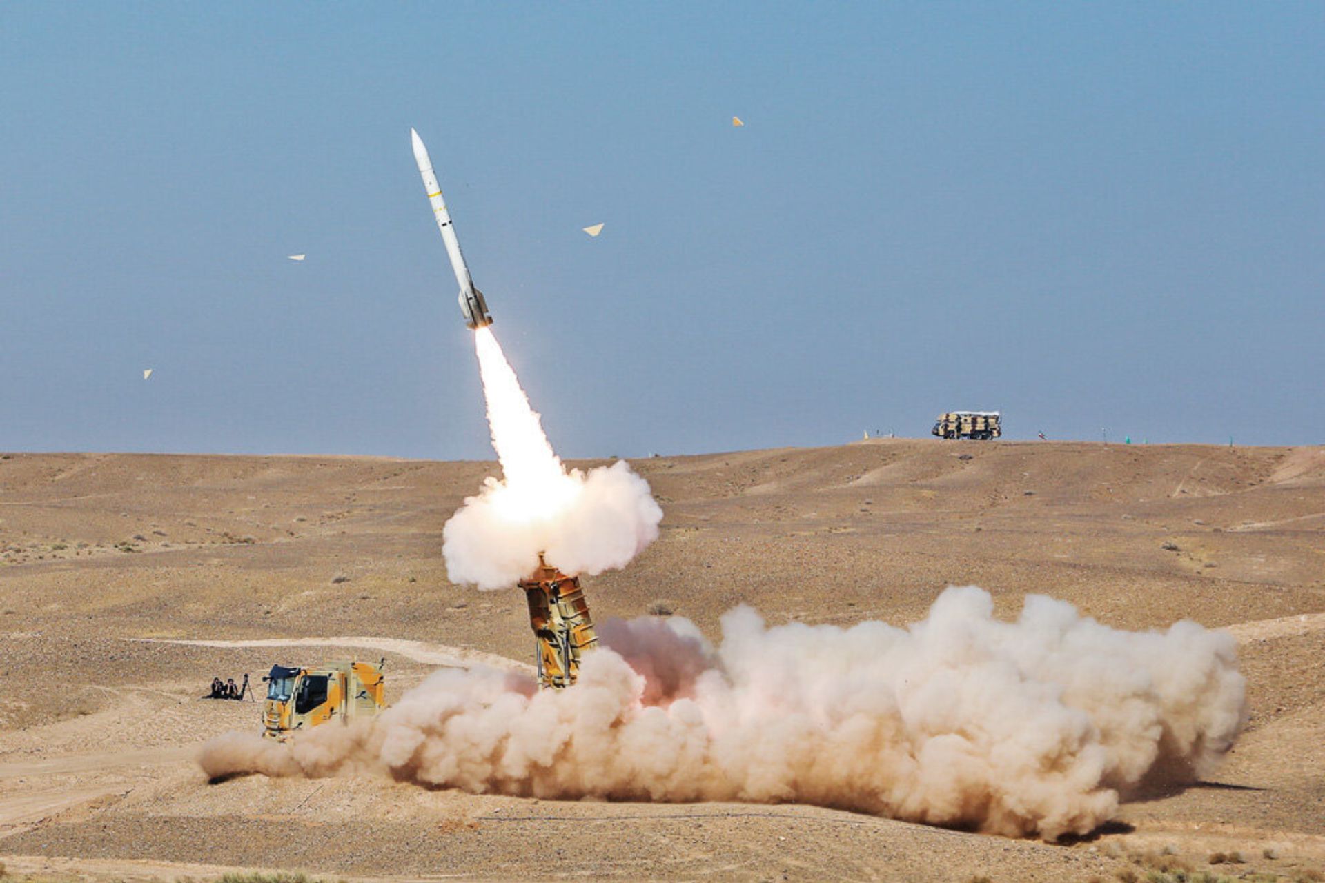 Iran Conducts Air Defense Drills as Israeli and US Strike Threat Looms