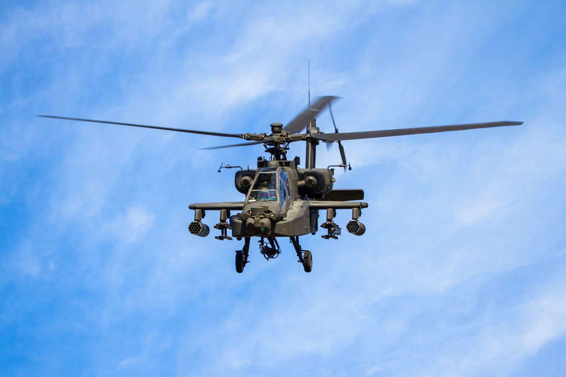 UK Selects Industry Teams to Develop Loyal Wingman Drone Prototypes for Apache Attack Helicopters