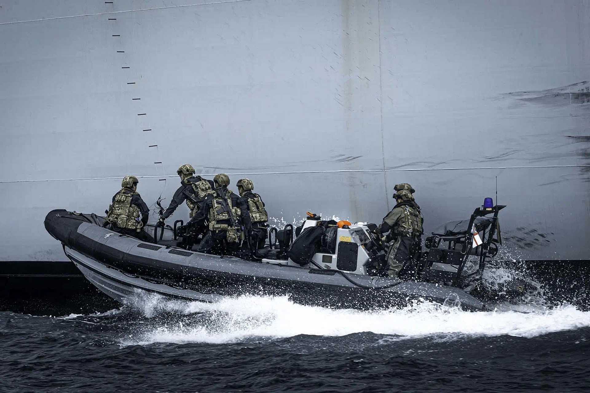 UK to authorize military seizure of shadow fleet tankers evading Russia oil sanctions