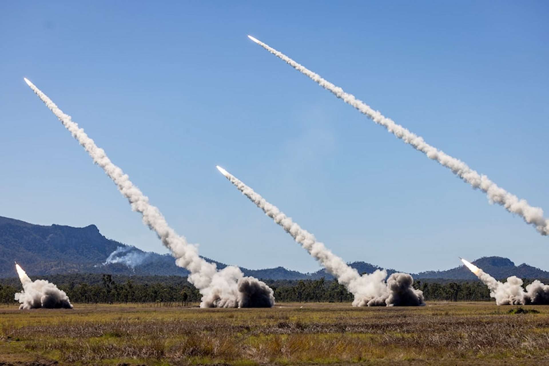 Australia’s 2026 Defence Industry Development Strategy makes domestic guided weapons, explosive ordnance and munitions production a priority to strengthen missile stockpiles, reduce supply-chain dependence, and support interoperable long-range strike capabilities with allied forces (Picture source: U.S. DoW).
