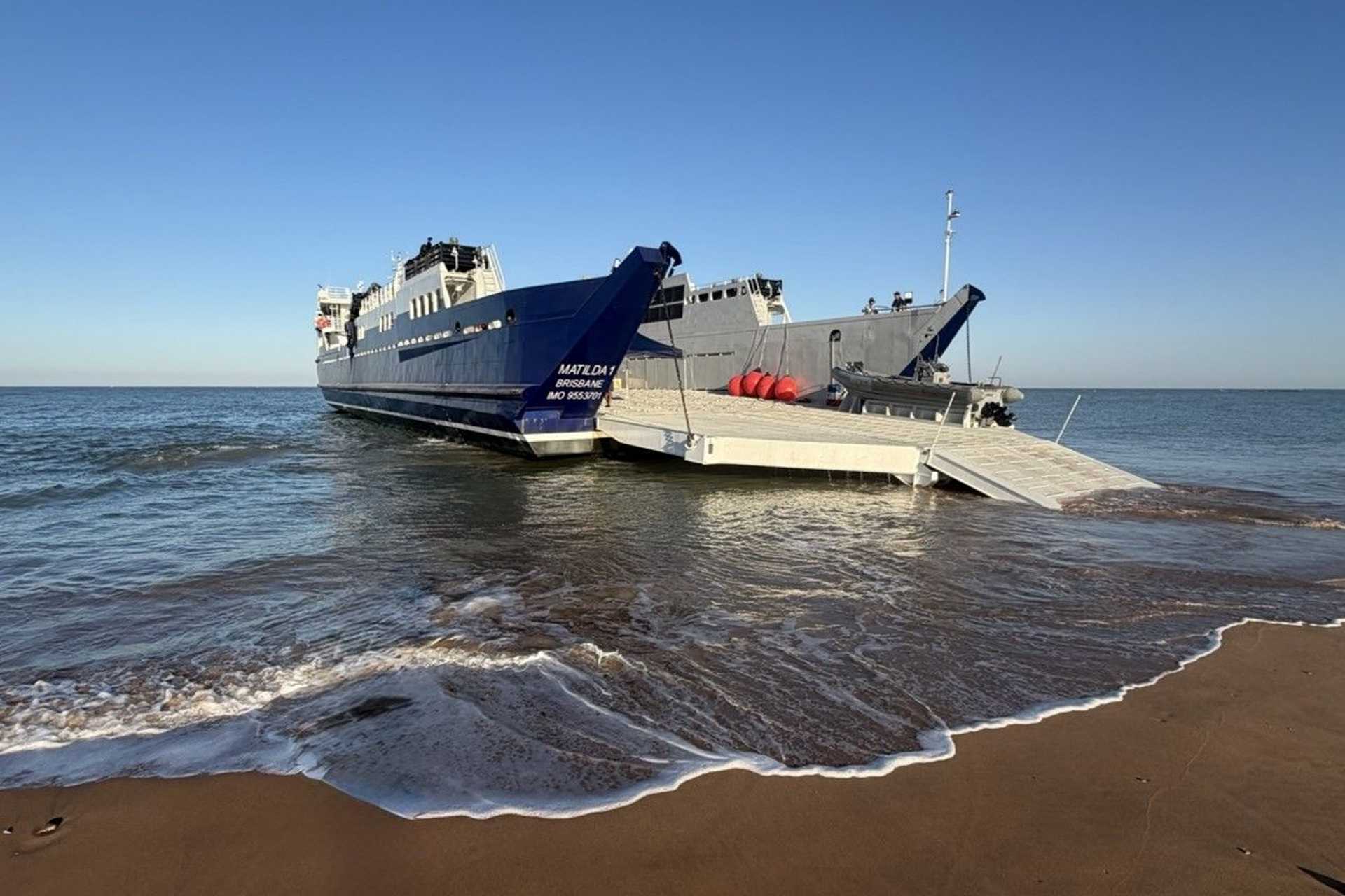 The stern landing arrangement addresses the hydrodynamic disadvantages of conventional bow-ramp craft, which normally combine a shallow draft, broad bow, and flat bottom to maximize beach access. (Picture source: Seatransport)