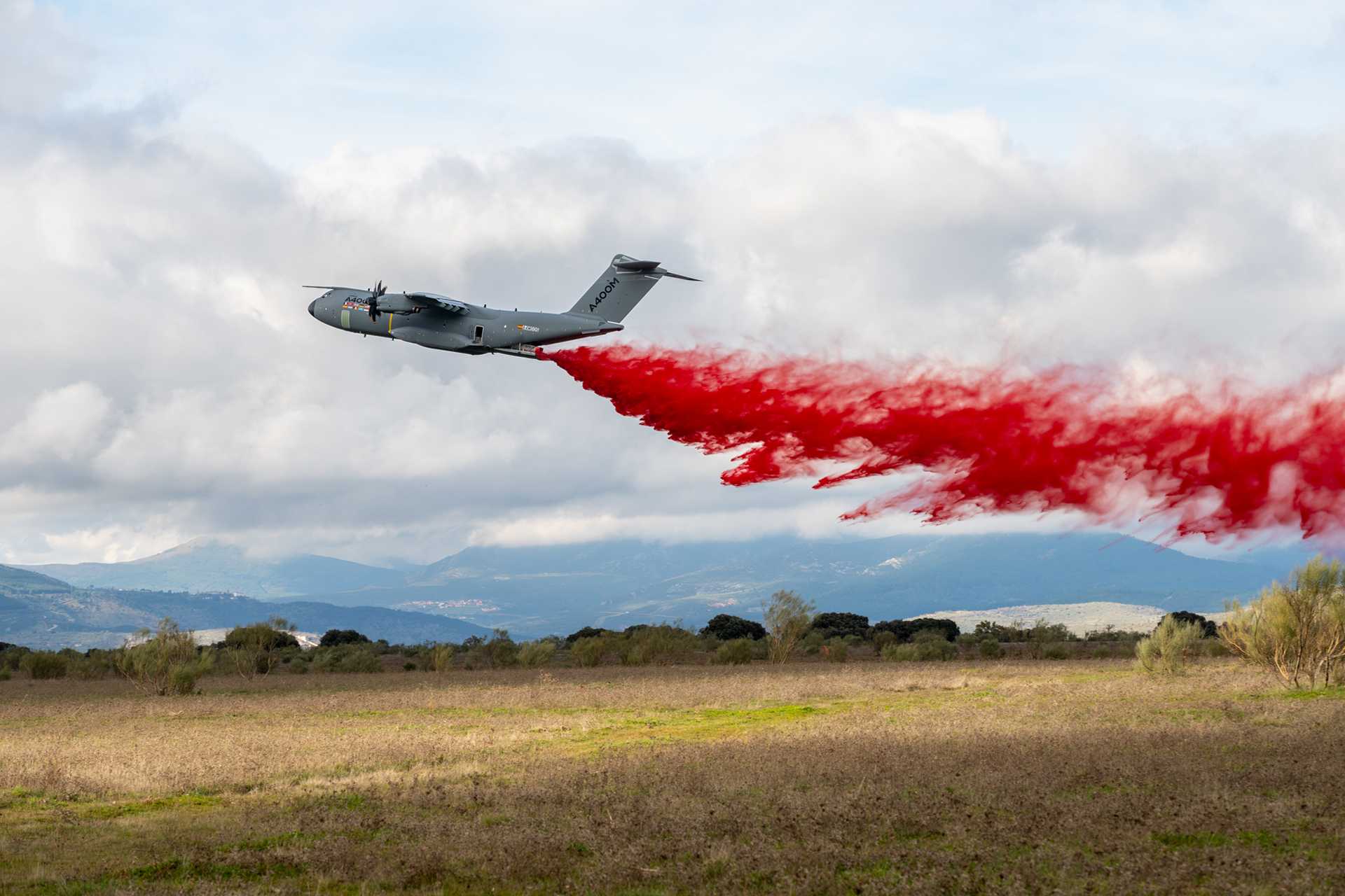 The deployment of an A400M comes as France faces one of its busiest wildfire seasons in recent years, with more than 12,500 wildfire ignitions and 44,000 hectares burned since the beginning of 2026. (Picture source: Airbus Defence and Space)