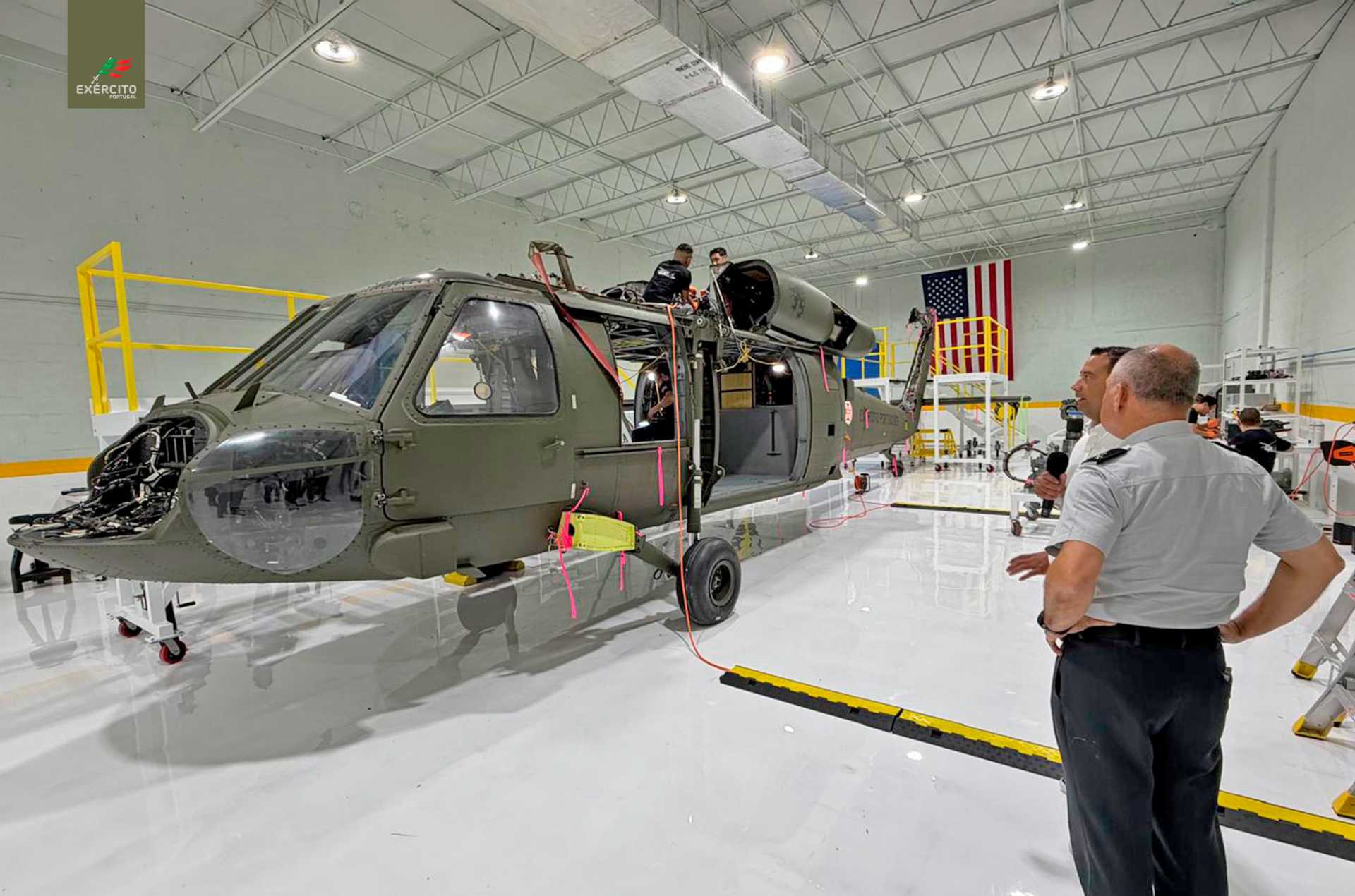 Construction of a UH-60 Black Hawk helicopter destined for the Portuguese Army under the HAPE (Support, Protection and Evacuation Helicopters) program. The new multi-role helicopters will strengthen Portugal's capabilities in tactical transport, reconnaissance, medical evacuation (MEDEVAC), logistics support, force protection, and emergency response. (Picture source: Portugal Army)