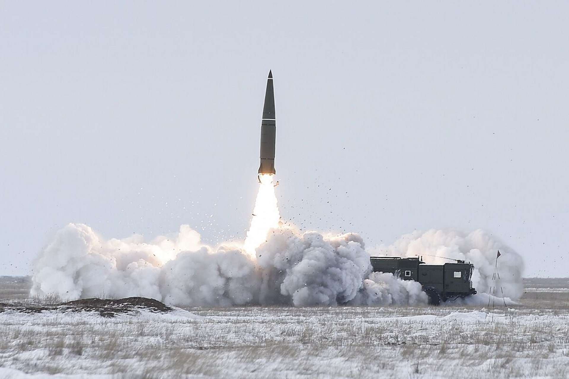 Russia’s July missile campaign against Ukraine combined Zircon, Iskander-M and S-400-derived ballistic missiles at a rate exceeding estimated monthly production, increasing pressure on Ukraine’s limited Patriot and SAMP/T interceptor stocks (Picture source: Russian MoD).