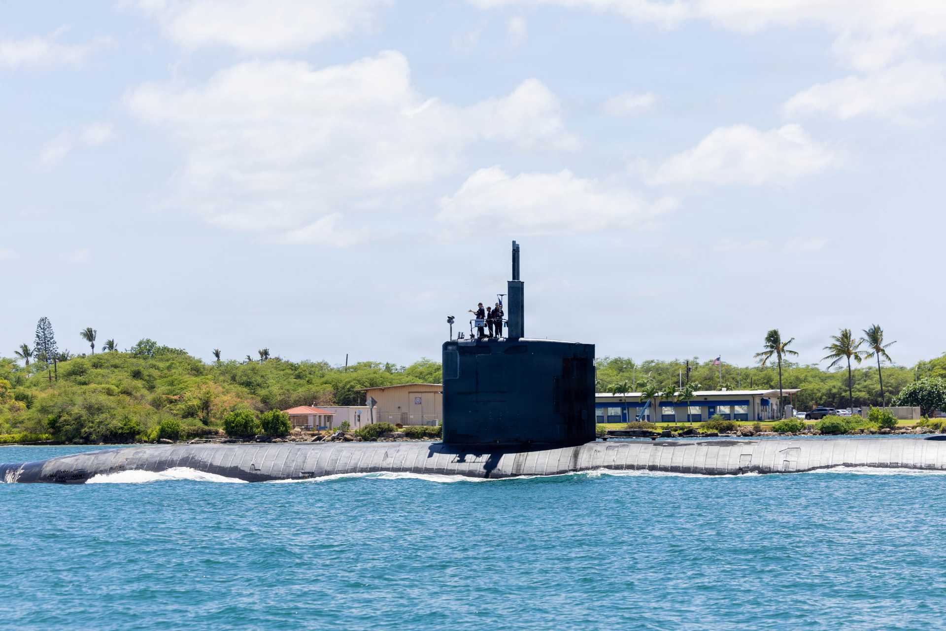 U.S. Navy Los Angeles-class fast-attack submarine USS Charlotte (SSN 766) departs Joint Base Pearl Harbor-Hickam on July 7, 2026, to participate in the sea phase of RIMPAC 2026, where U.S. Navy submarines are demonstrating the integration of autonomous unmanned underwater vehicles and submarine-launched Harpoon anti-ship missiles to enhance undersea warfare capabilities in the Indo-Pacific. (Picture source: U.S. DoD)