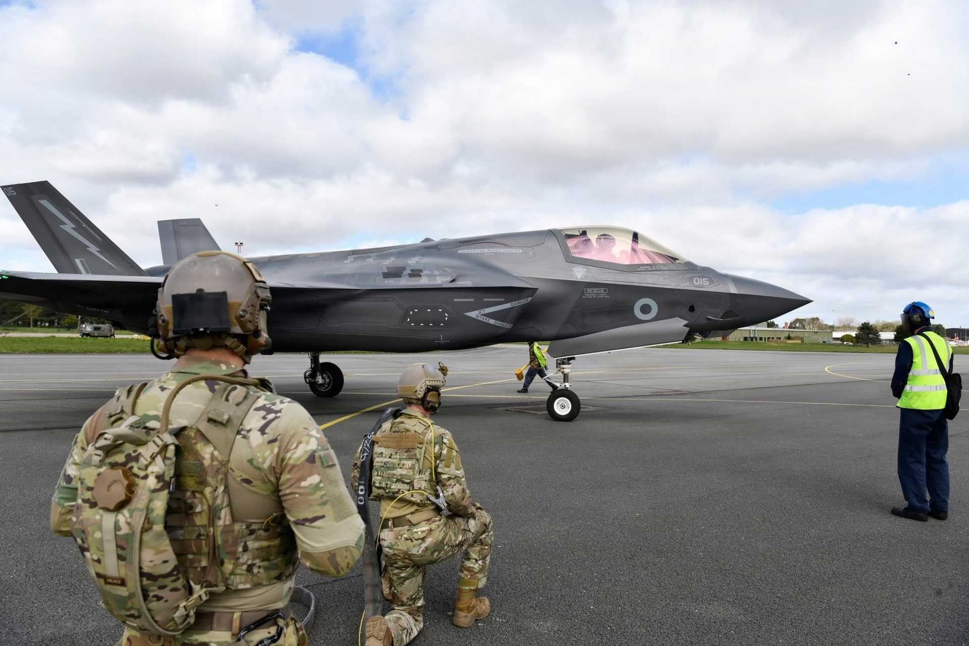 The U.S. Air Force and the F-35 Joint Program Office confirmed to Congress that future Block 4 fighter modernization requires doubling the aircraft's thermal management capacity to support the entire AN/APG-85 AESA radar capabilities. (Picture source: US Air Force)
