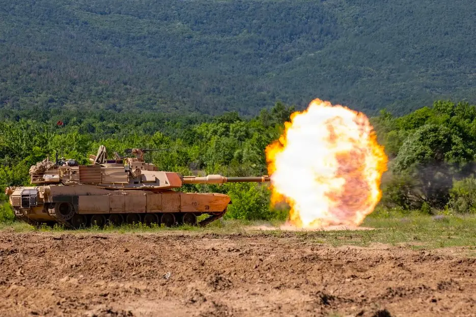 U.S. Abrams Tanks in Bulgaria Show Why American Heavy Armor Remains Essential to NATO Ground Defense