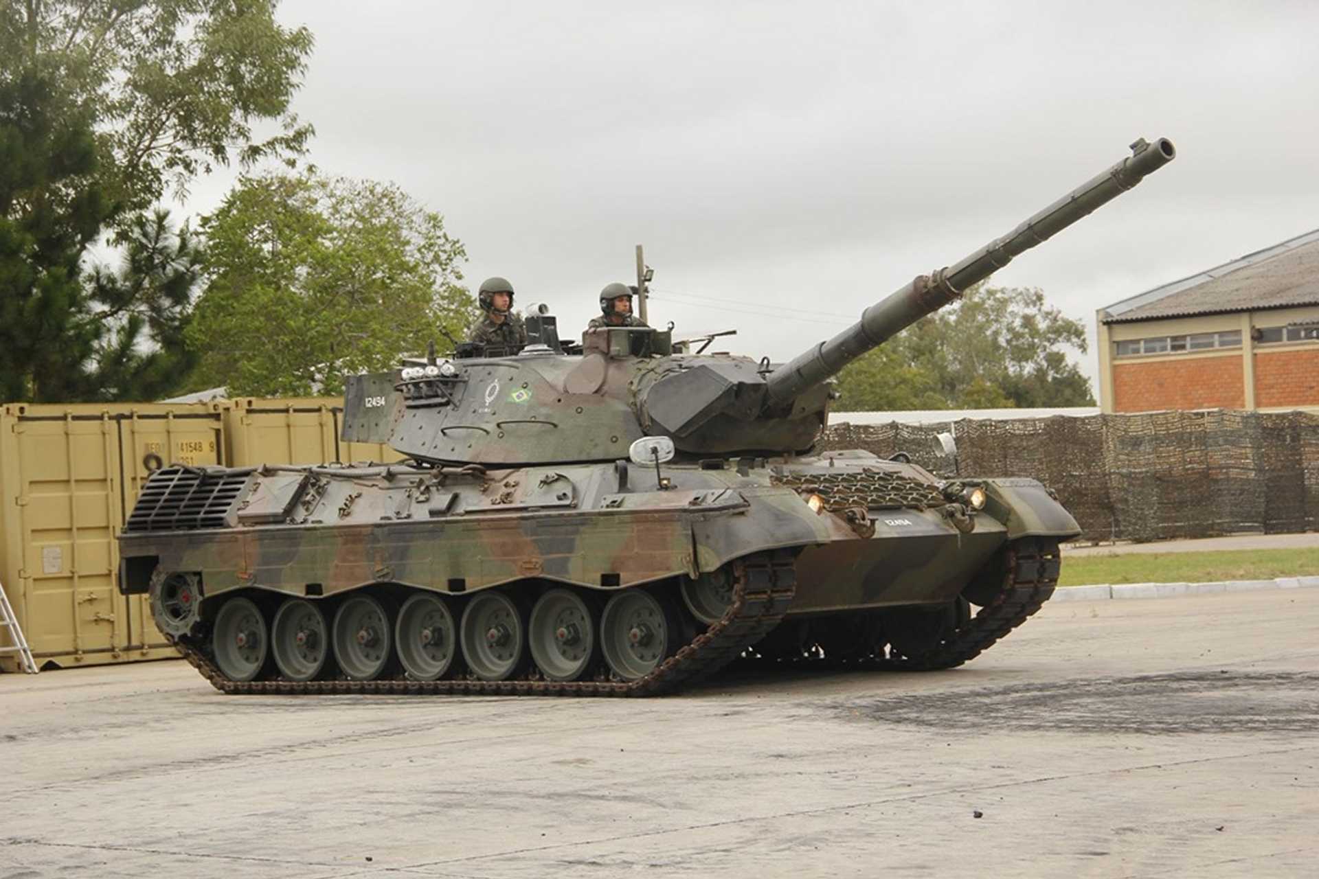 Brazil returns first revitalized Leopard 1A5BR tanks to service for 15-year life extension
