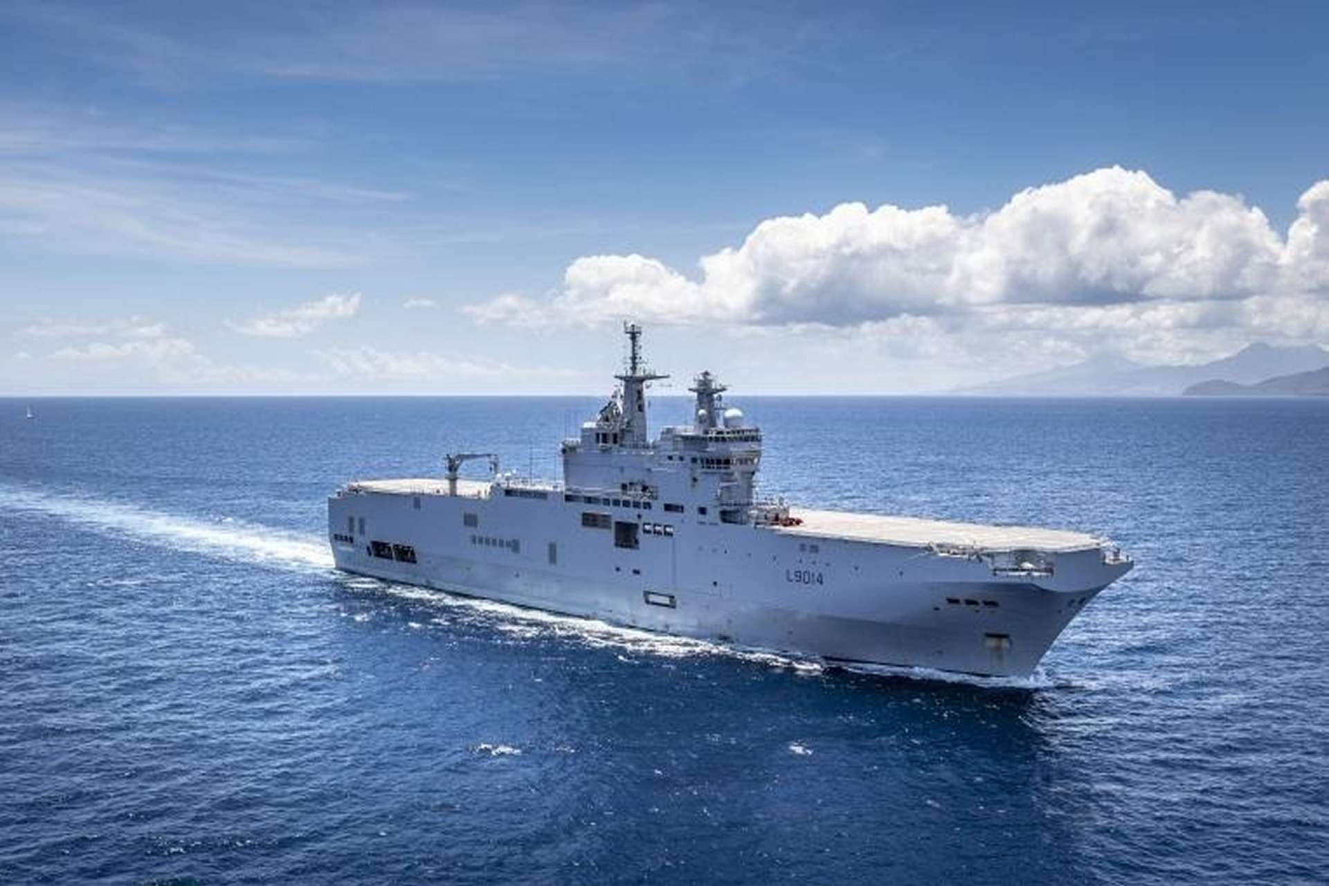 France Deploys Tonnerre Amphibious Assault Ship for Lebanon Evacuation as Middle East Crisis Grows