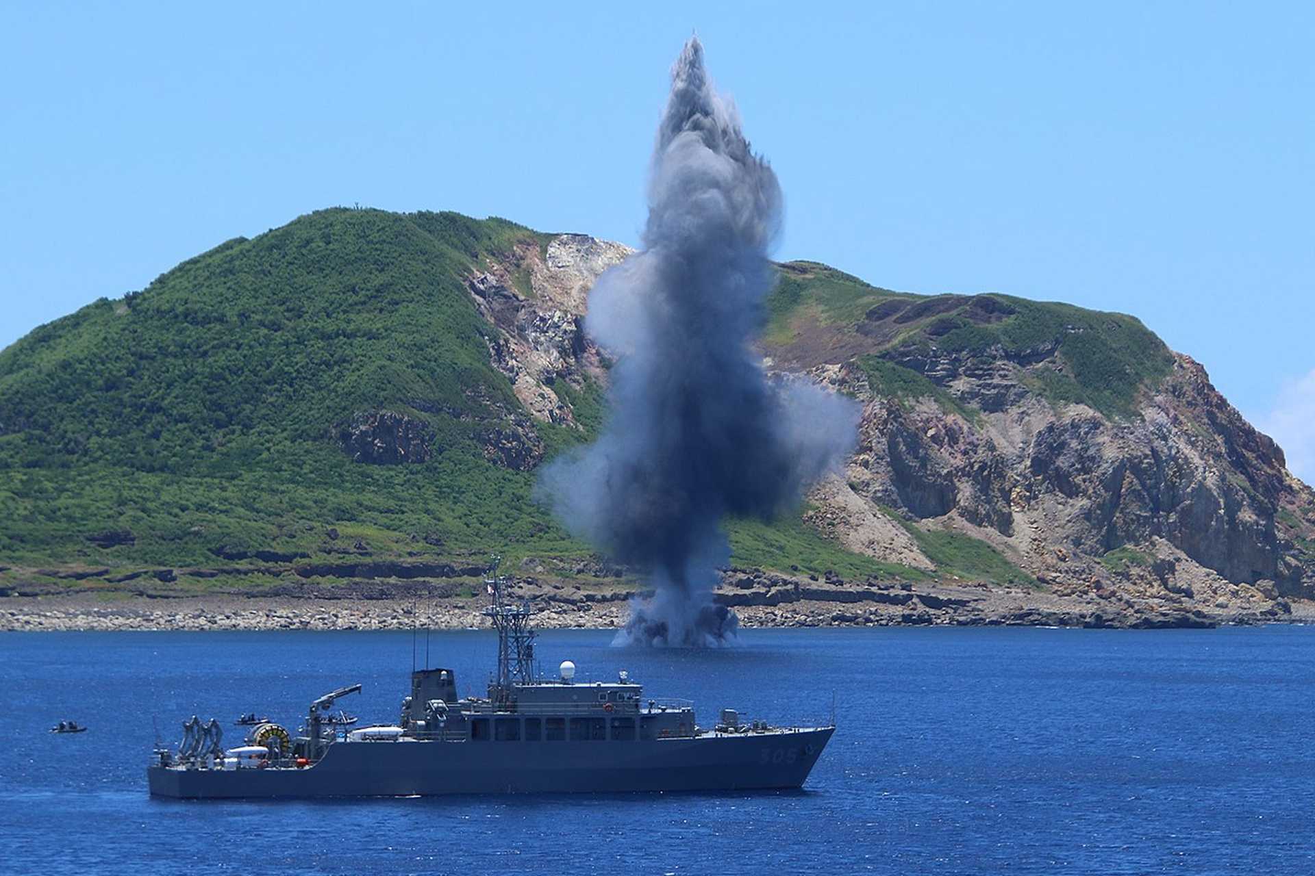 Japan may deploy minesweepers in Strait of Hormuz after ceasefire if naval mines disrupt shipping