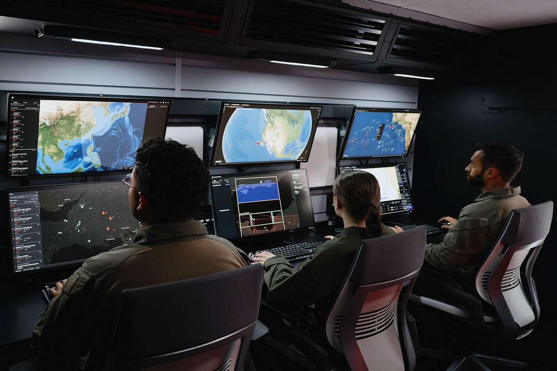 U.S. Army Awards $20B Anduril to Deploy Lattice AI Open Architecture for Battlefield Integration