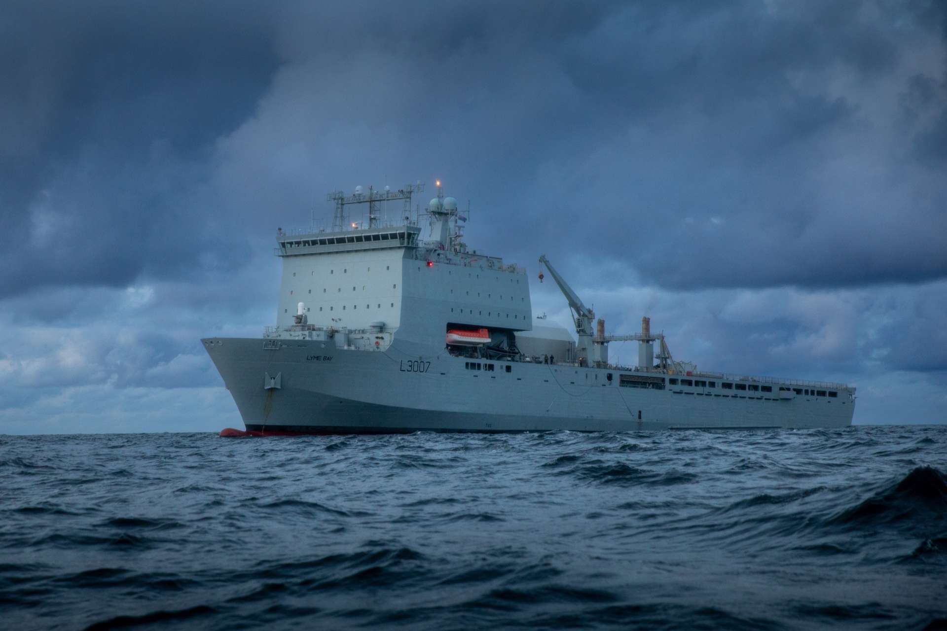 UK Equips RFA Lyme Bay as Naval Mothership for New Autonomous Mine Countermeasures Systems