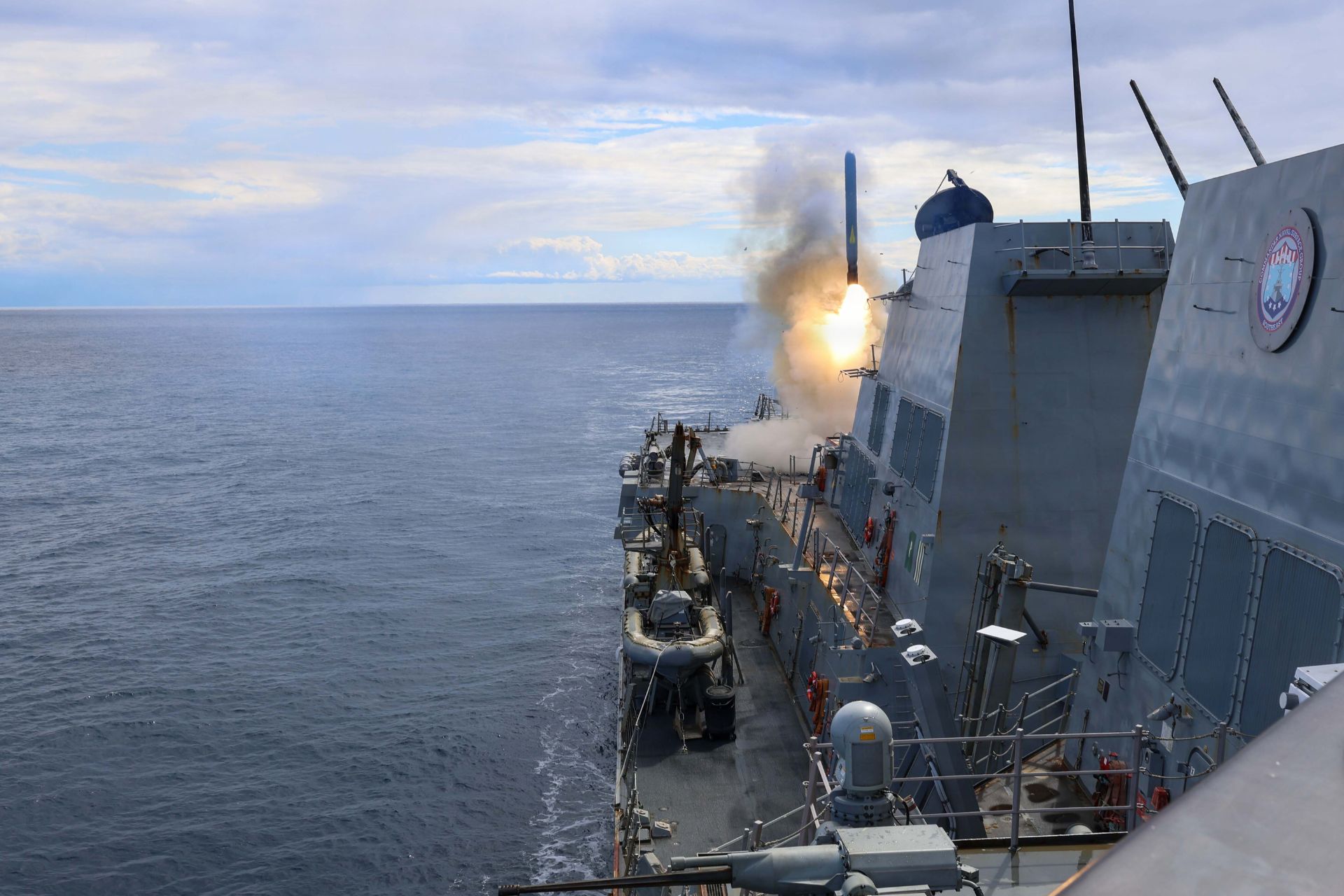 U.S. Considers Ground Forces to Dismantle Iran’s Coastal Defenses and Secure Strait of Hormuz