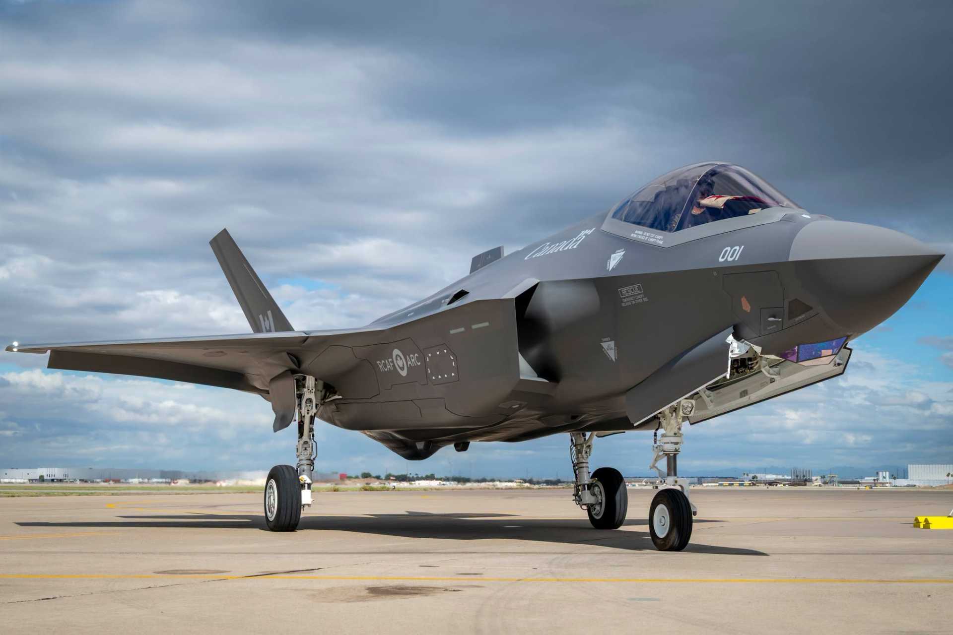 The CF-35A, Canada's designation for the F-35A, includes a drag chute for short or icy runways, the planned Sidekick modification to carry six AIM-120 missiles, and the integration of the Joint Strike Missile. (Picture source: RCAF)