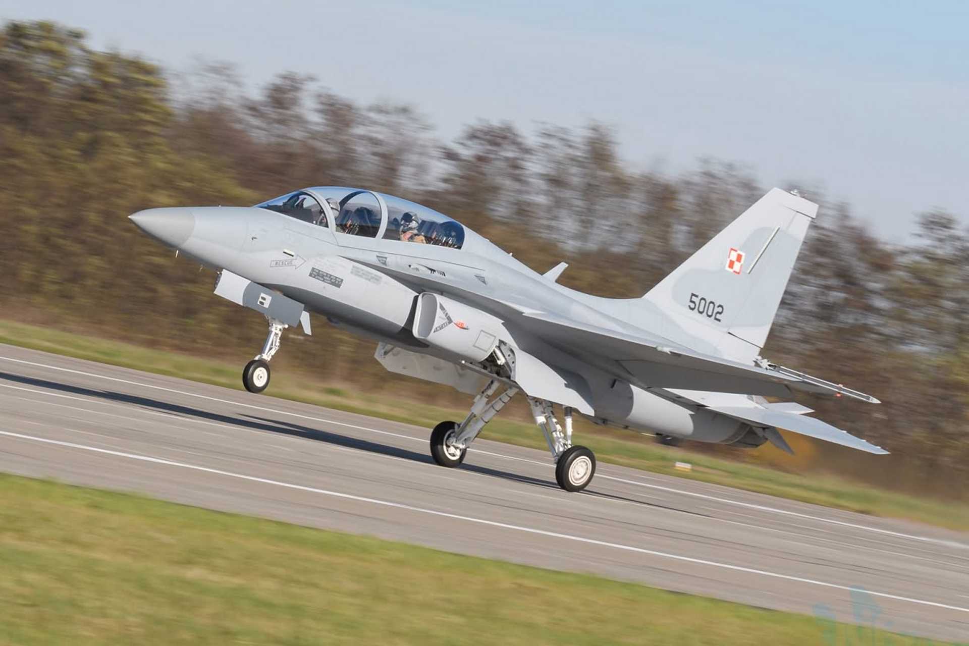 The FA-50GF (Gap Filler) was specifically developed by South Korea for Poland as an interim fighter to rapidly replace MiG-29s transferred to Ukraine, maintain air defense and interception capabilities, and train pilots while awaiting delivery of the more advanced FA-50PL. (Picture source: Polish MoD)