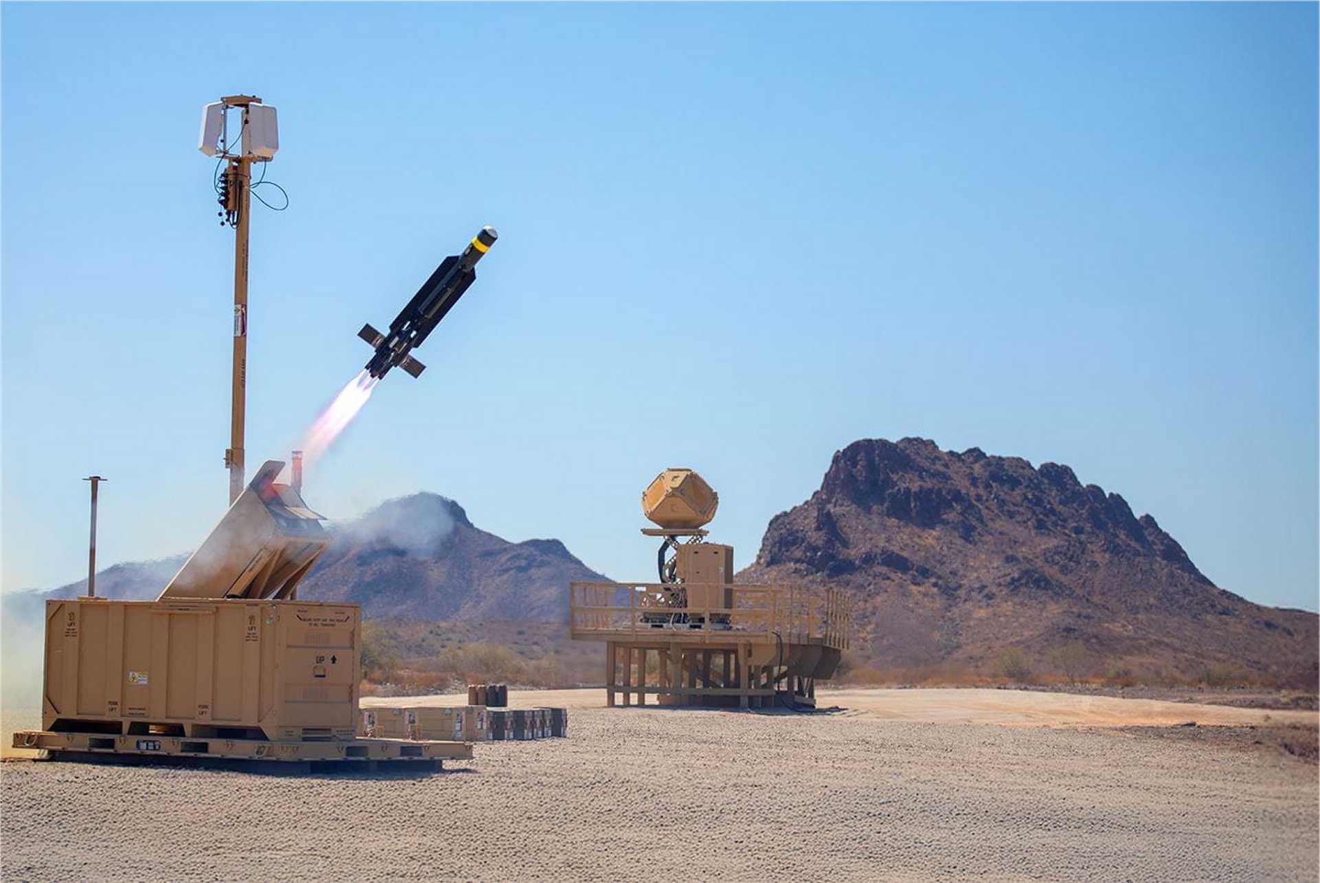 The Raytheon LIDS (Low, slow, small, unmanned aircraft Integrated Defeat System) combines the KuRFS 360-degree surveillance radar with Coyote interceptors to detect, track, and defeat hostile drones and coordinated swarms. (Picture source: Raytheon)