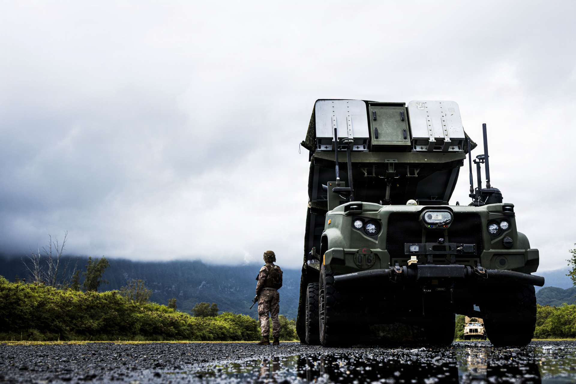 U.S. Marines in Hawaii refined NMESIS anti-ship missile tactics, integrating mobile fires, communications, convoy operations and ground security for distributed sea-denial missions across the Indo-Pacific (Picture Source: USMC)