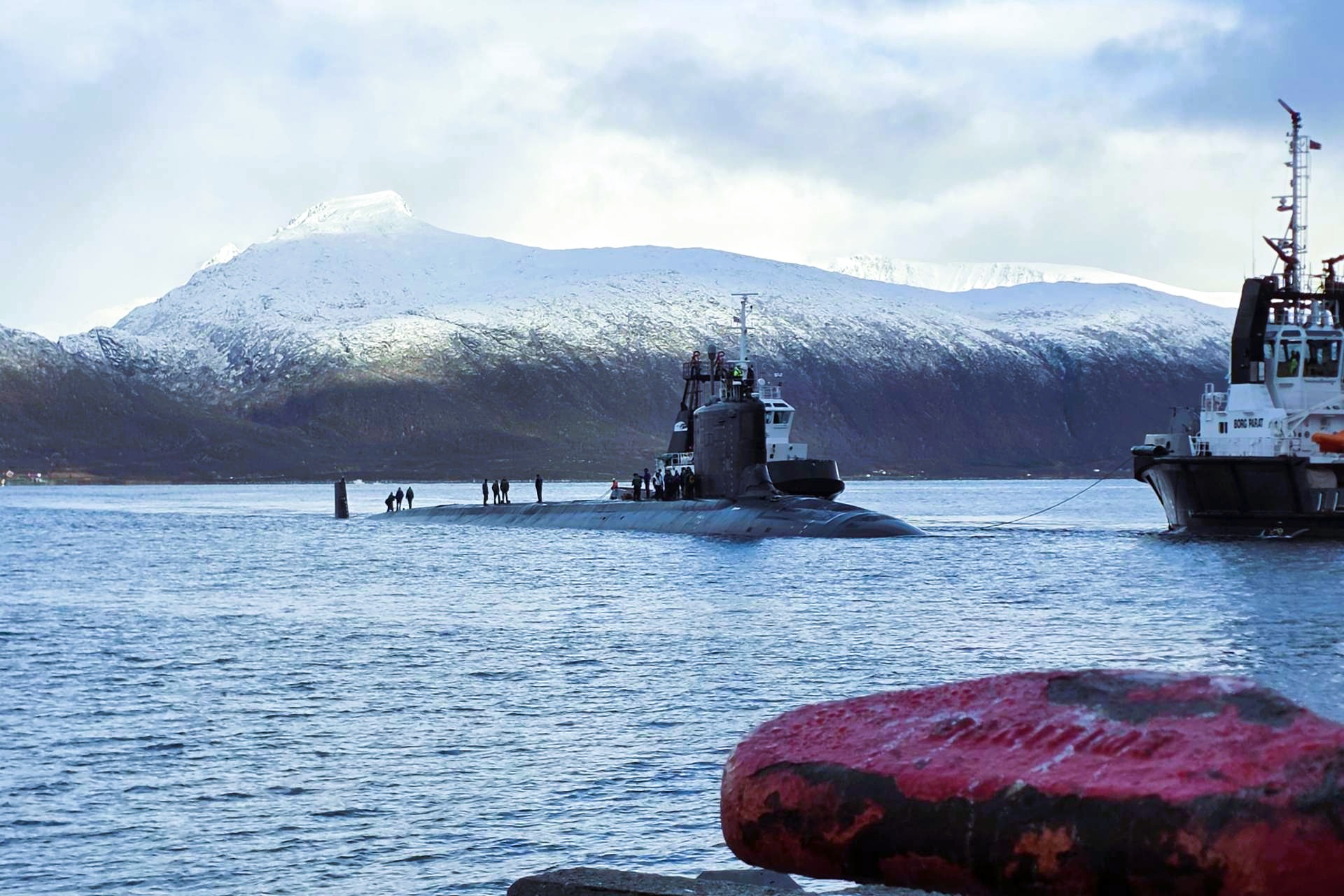 USS Oregon’s arrival in northern Norway highlights the growing role of U.S. attack submarines and allied infrastructure in strengthening NATO’s undersea deterrence across the strategically vital High North (Picture Source: U.S. Navy)