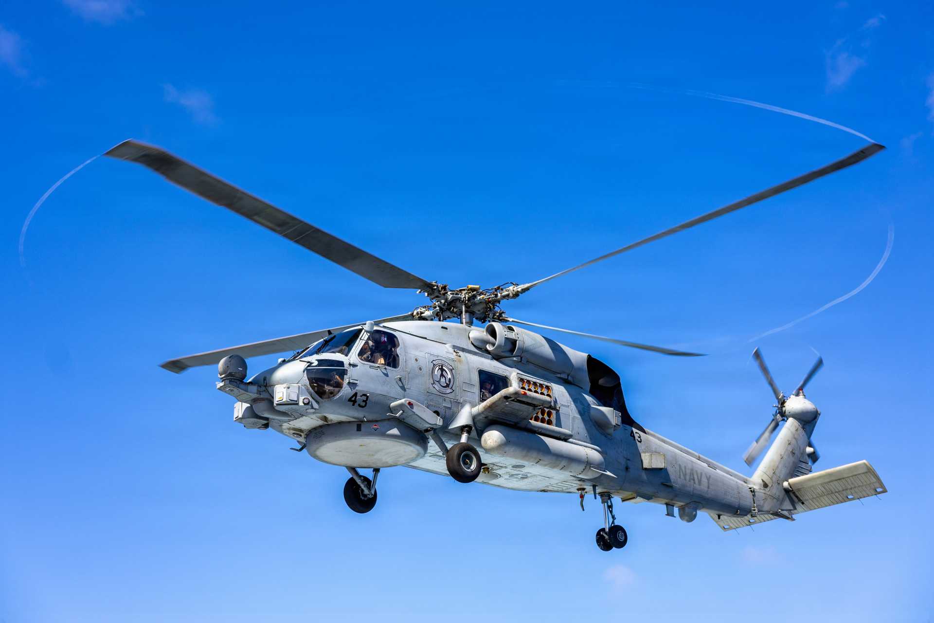 The MH-60R Seahawk would allow Taiwan to detect, track, and attack Chinese submarines farther from its warships using dipping sonar, sonobuoys, and torpedoes, helping protect naval vessels, ports, and maritime supply routes. (Picture source: US DoD)