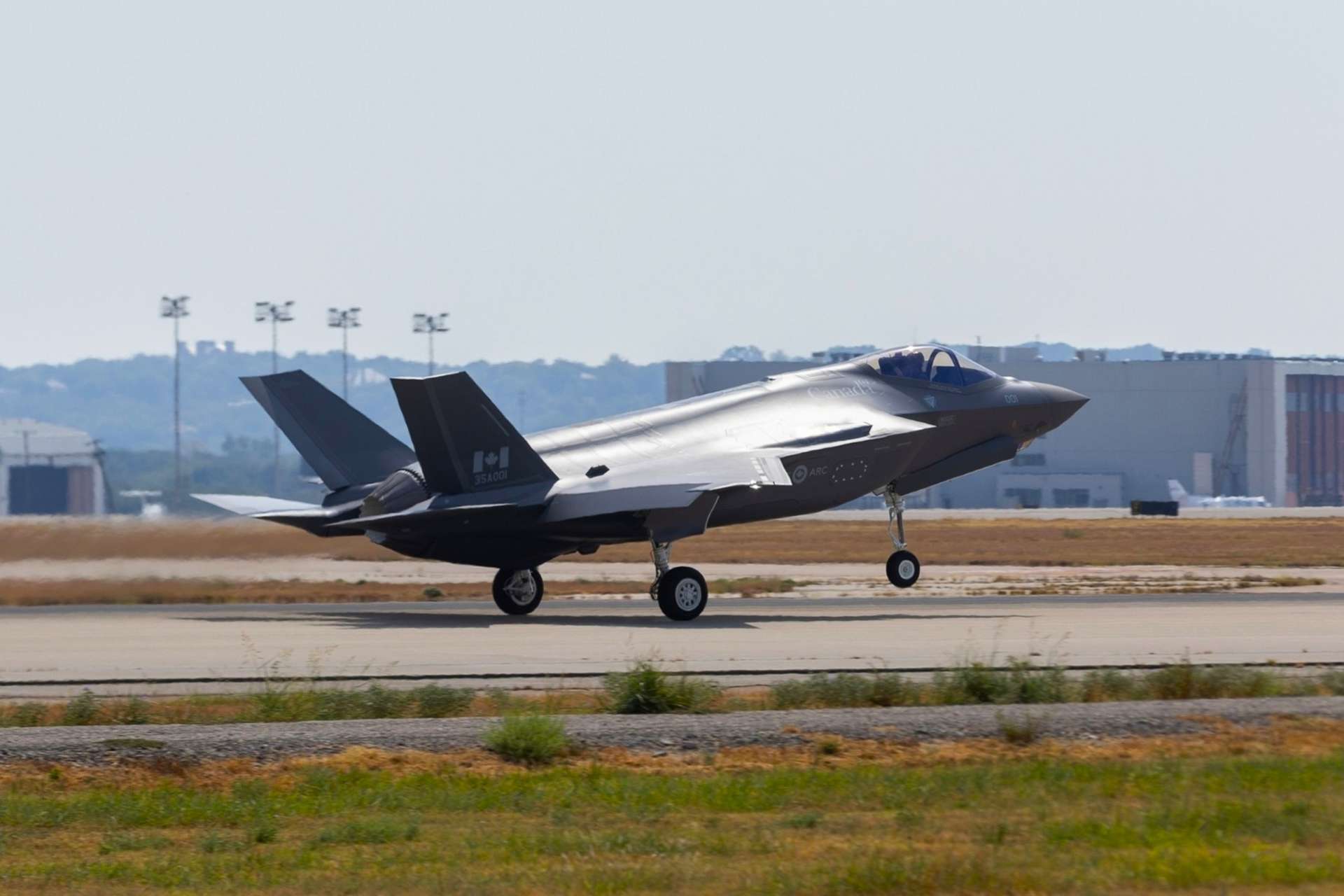 Canada’s first F-35A Lightning II completed its maiden flight from Fort Worth, Texas, marking a major step toward replacing the RCAF’s aging CF-18 fleet with fifth-generation combat capability (Picture Source: Lockheed Martin Canada)