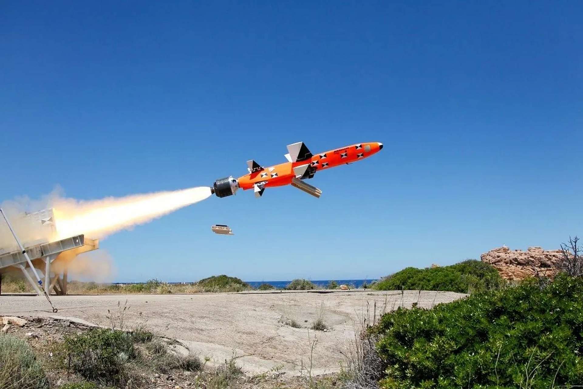 MBDA has successfully validated its new TESEO MK2/E anti-ship missile in a long-range flight test, advancing the Italian Navy’s 350-km-plus network-enabled maritime strike weapon toward planned delivery in 2028 (Picture Source: MBDA)