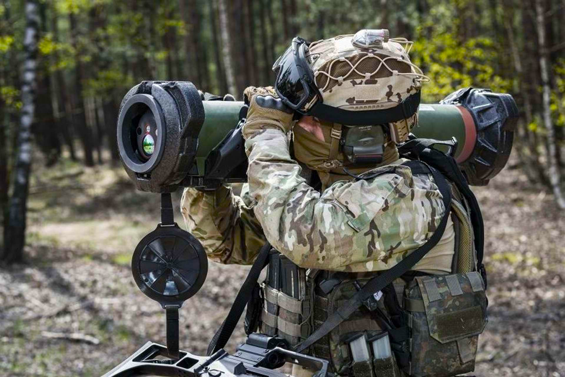 Rafael’s SPIKE SR is entering U.S. qualification, moving the 2-kilometer, fire-and-forget precision missile closer to potential use by American dismounted forces (Picture Source: Rafael)