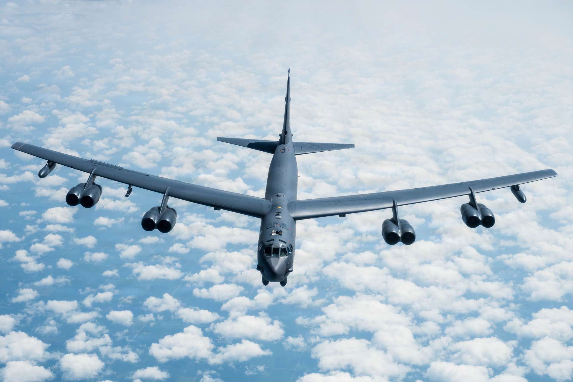 Rolls-Royce is advancing its F130 engine toward flight testing on the U.S. Air Force’s B-52J bomber, marking a key step in the Stratofortress modernization program (Picture Source: U.S. Air Force)