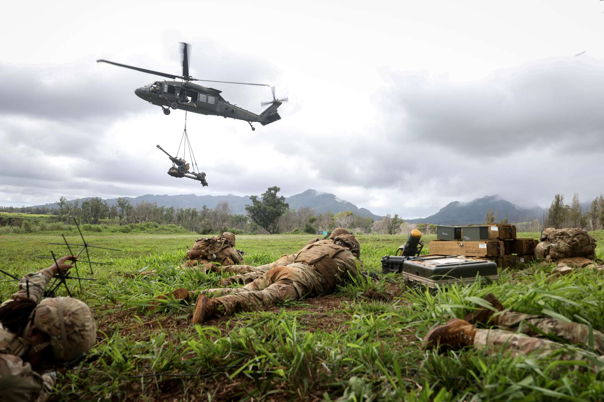 The U.S. Army paired M119 105 mm howitzers with UH-60 Black Hawk helicopters in Hawaii to practice rapidly inserting, firing and relocating artillery for dispersed Indo-Pacific operations (Picture Source: U.S. Army)